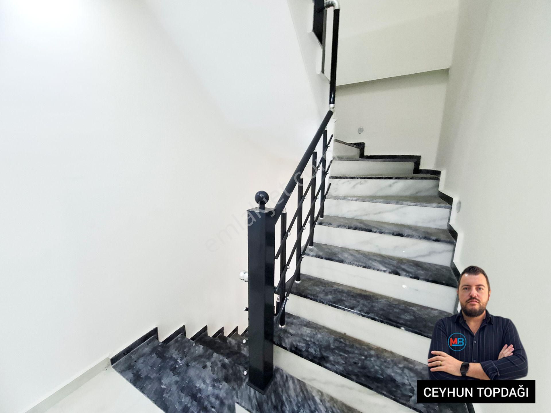 Didimde Satılık 3+1 Geniş Kullanışlı Tripleks Ön Cephe Müstakil Bahçeli Villa ! - Görsel 16