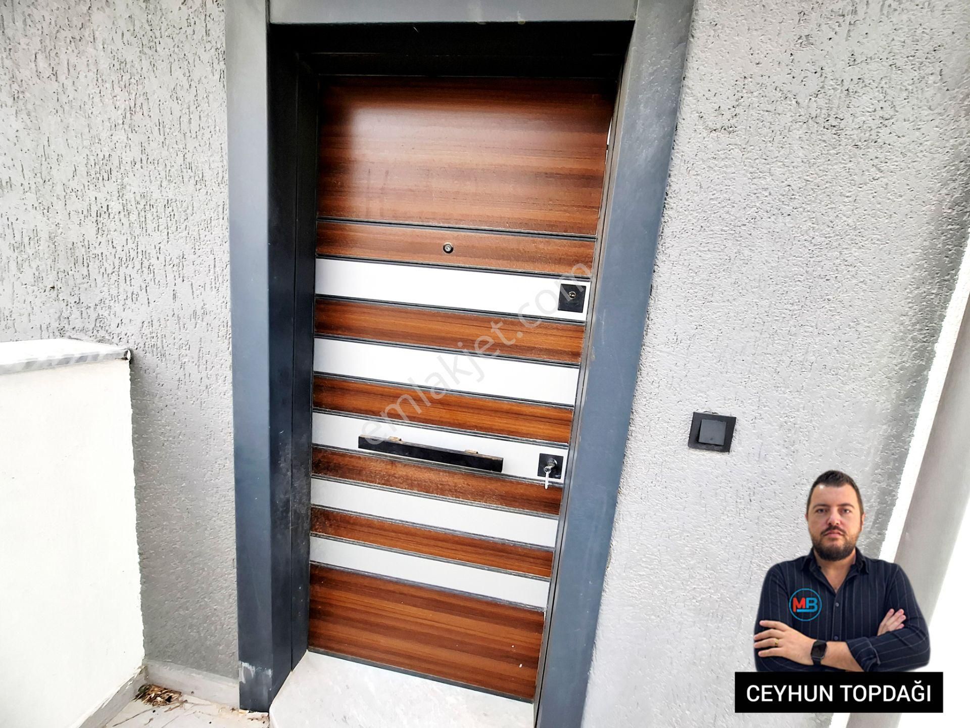 Didimde Satılık 3+1 Geniş Kullanışlı Tripleks Ön Cephe Müstakil Bahçeli Villa ! - Görsel 2