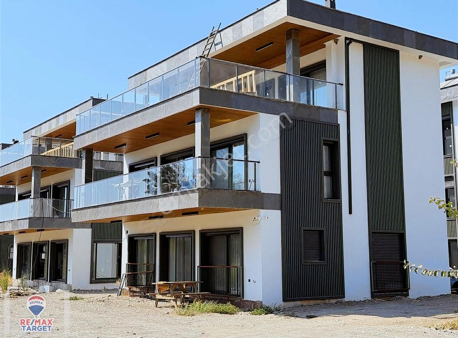 Ortaca Çaylı'da Özel Havuzlu, Sıte İçınde Yenı Lüks Vılla - Görsel 16