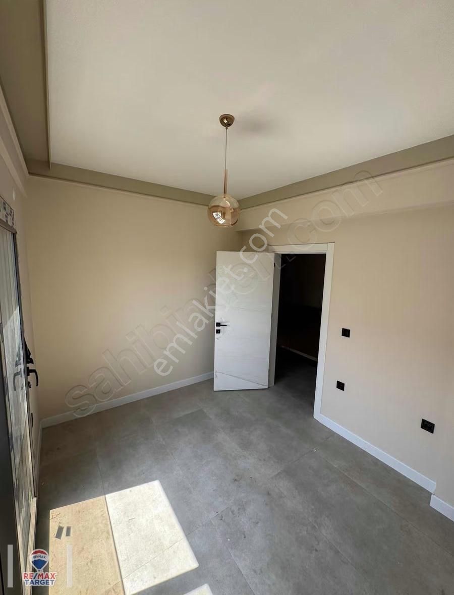 Menemen Emiralem | Müstakil Havuzlu | 4+1 Lüks Villa - Görsel 8
