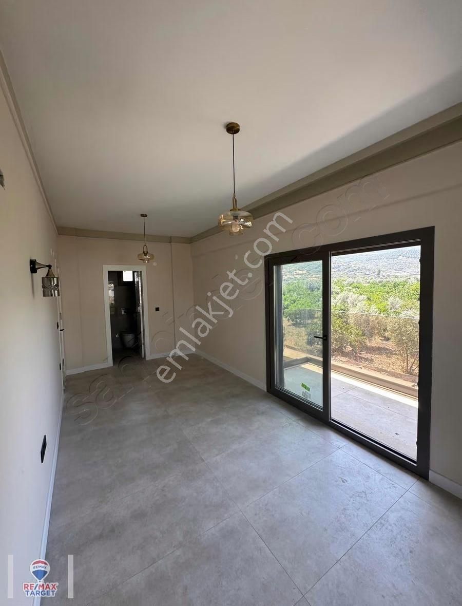 Menemen Emiralem | Müstakil Havuzlu | 4+1 Lüks Villa - Görsel 5