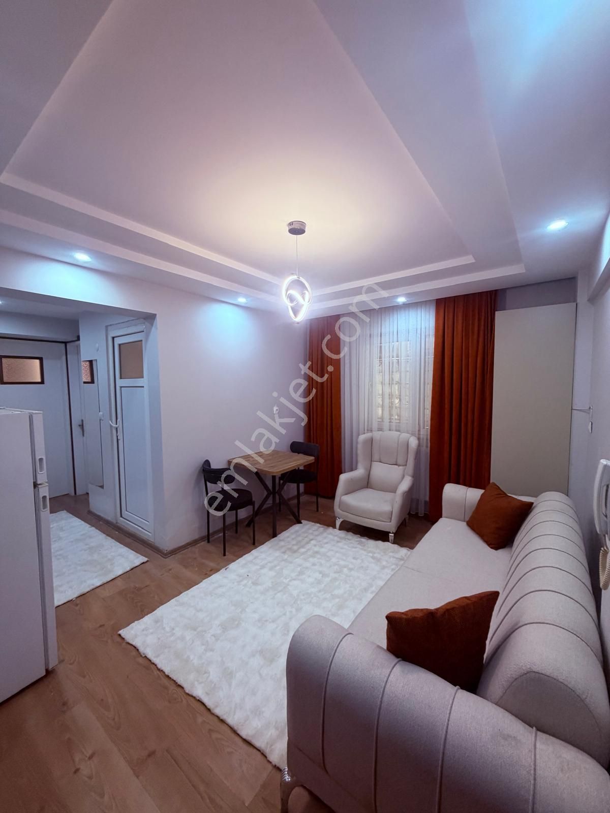 Üniversiteye Yakın Sıfır Eşyalı Uygun 2+1 Yatırımlık Apart