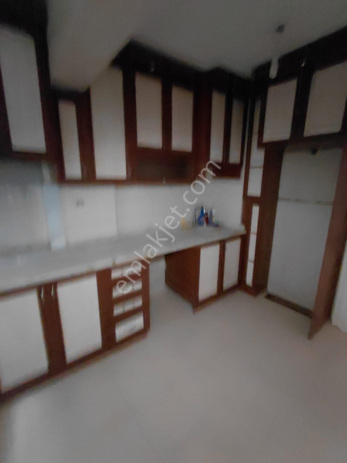 Katip Çelebi Hastanesi Yakını 2+1 Arakat F Aydınlık