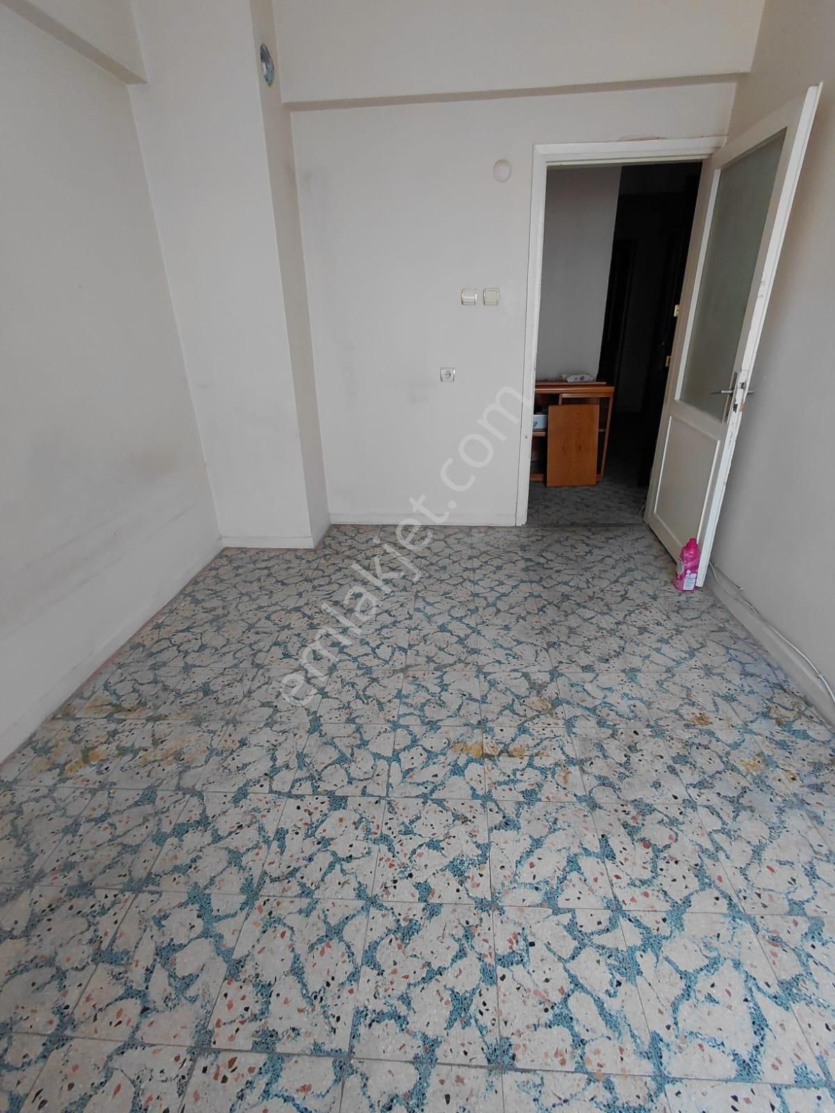 Katip Çelebi Hastanesi Yakını 2+1 Arakat F Aydınlık - Görsel 18