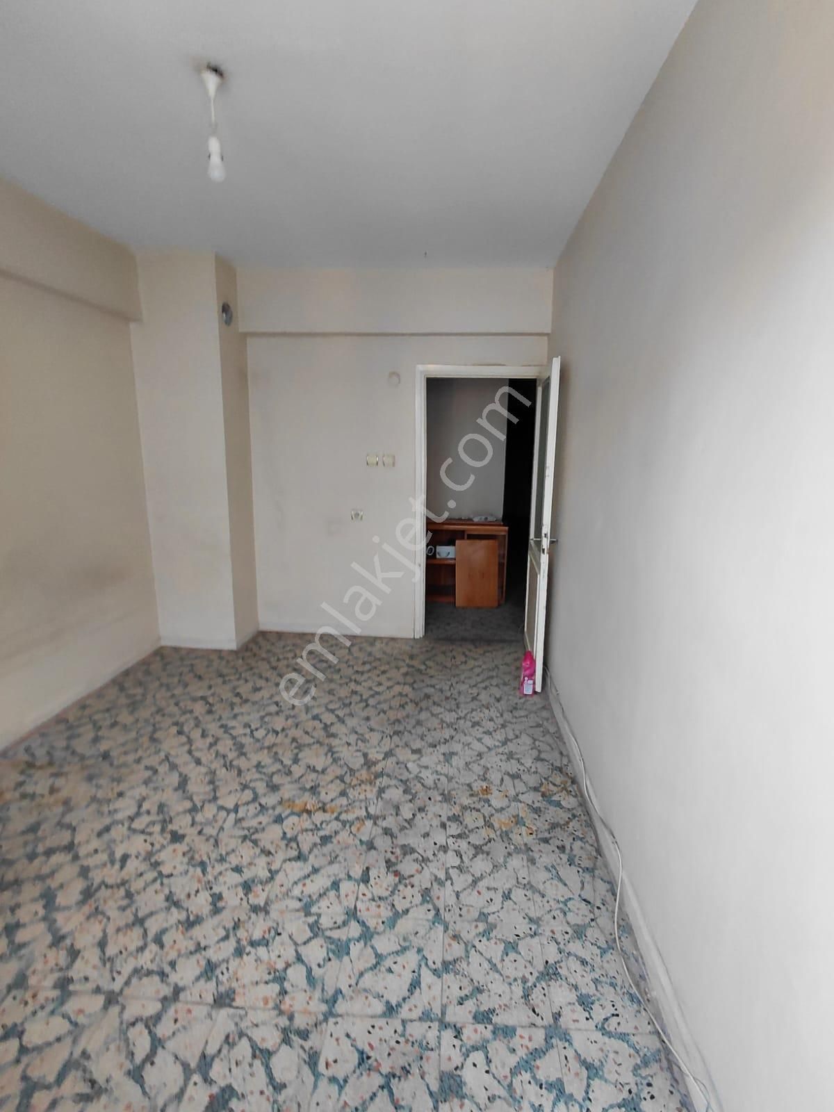 Katip Çelebi Hastanesi Yakını 2+1 Arakat F Aydınlık - Görsel 21