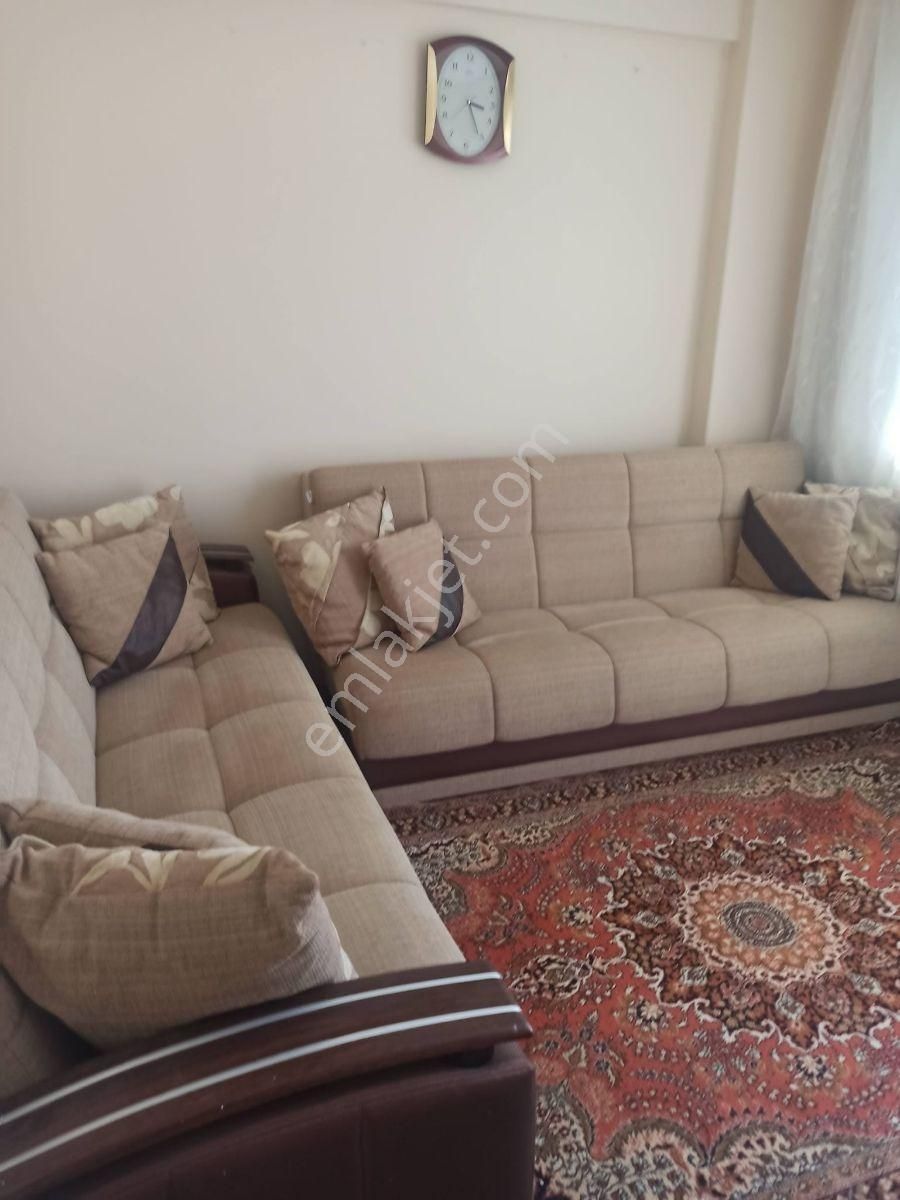 Buca Menderes Caddesinde Eşyalı Kiralık Daire - Görsel 6