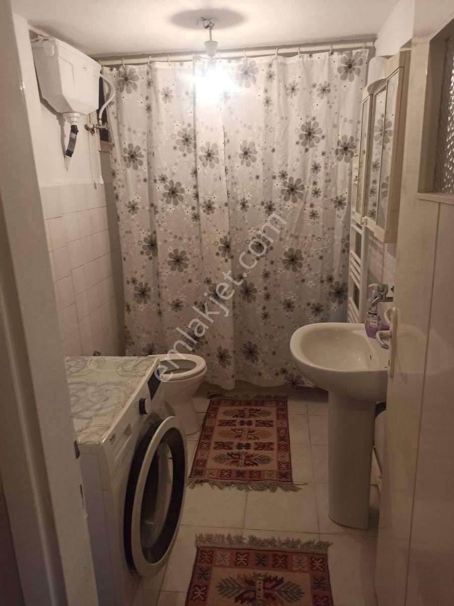 Buca Menderes Caddesinde Eşyalı Kiralık Daire - Görsel 14