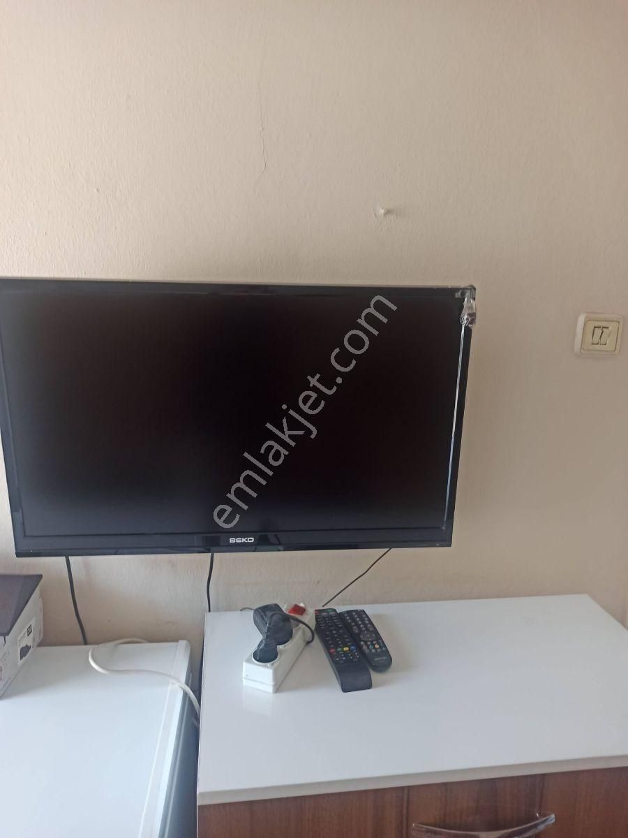 Buca Menderes Caddesinde Eşyalı Kiralık Daire - Görsel 12