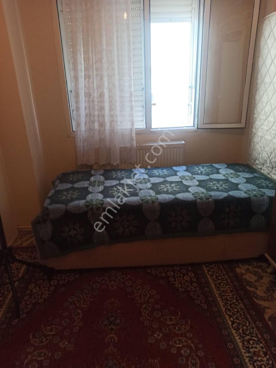 Buca Menderes Caddesinde Eşyalı Kiralık Daire - Görsel 10