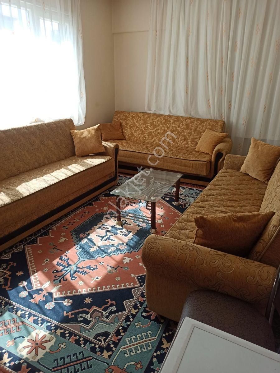 Buca Menderes Caddesinde Eşyalı Kiralık Daire - Görsel 9