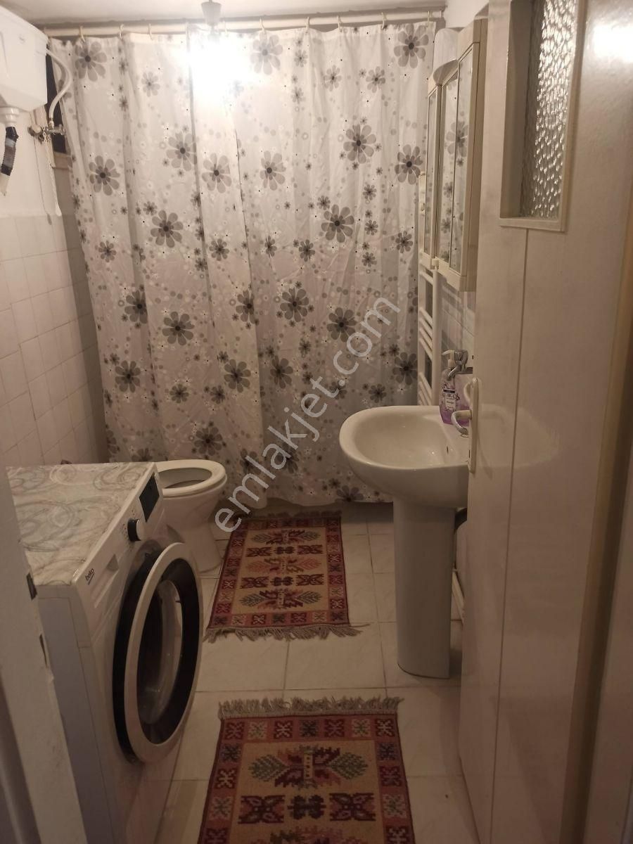 Buca Menderes Caddesinde Eşyalı Kiralık Daire - Görsel 13