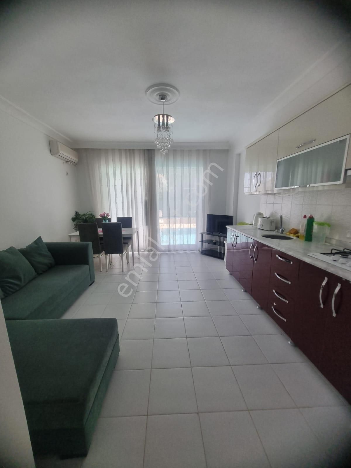 Satılık 1+1 Eşyalı Daire/havuzlu Sitede - Görsel 9