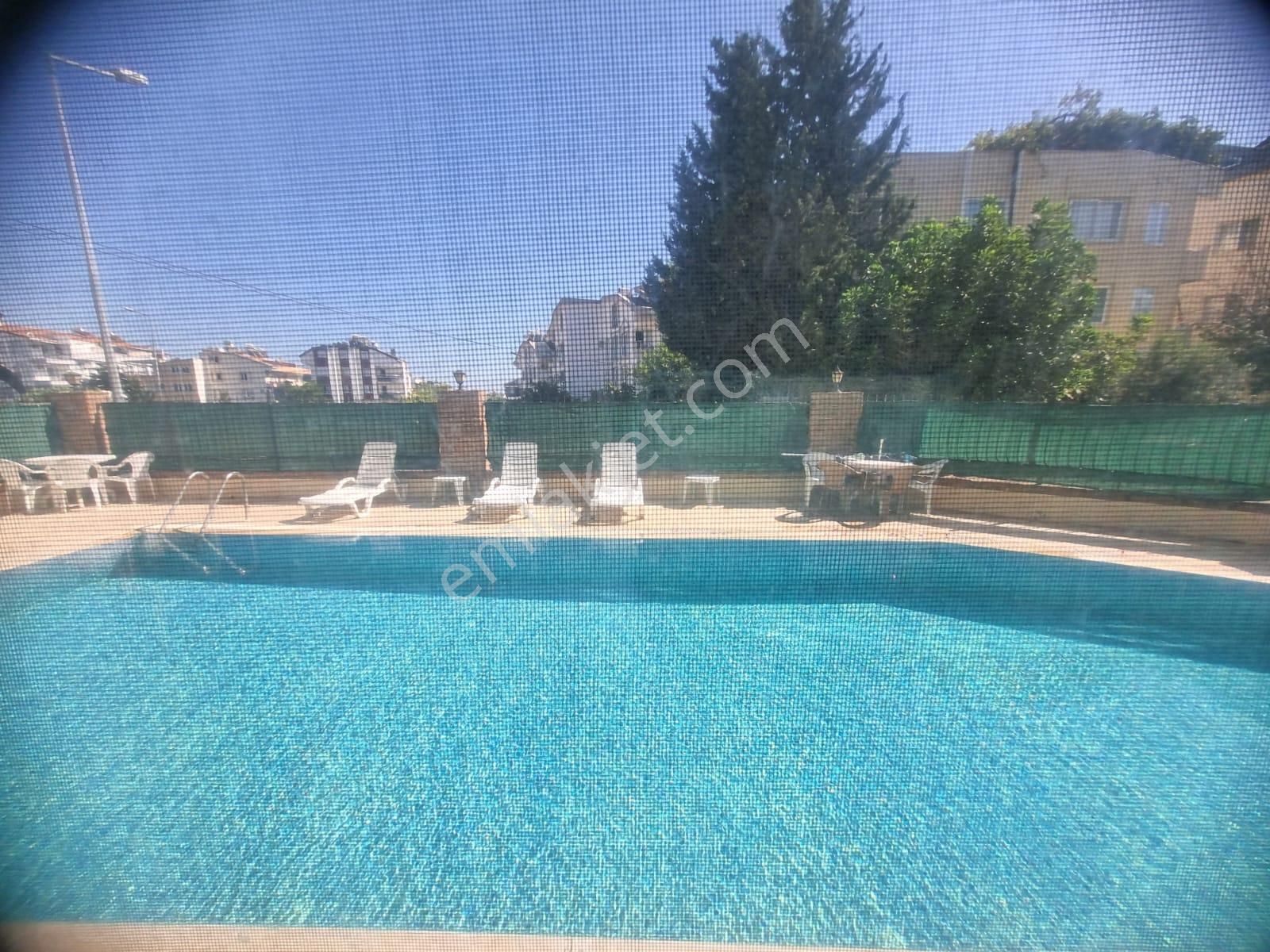 Satılık 1+1 Eşyalı Daire/havuzlu Sitede - Görsel 14