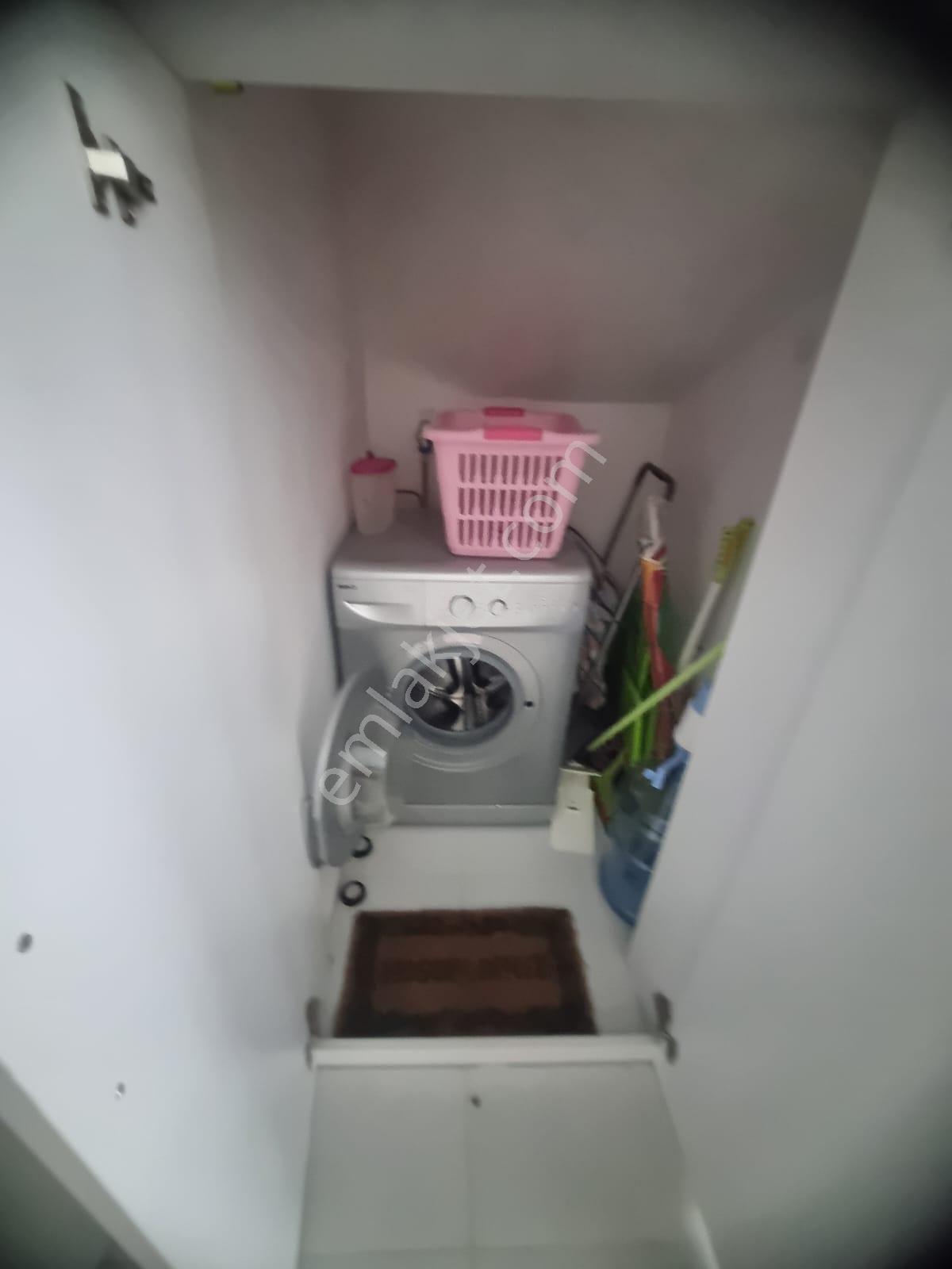 Satılık 1+1 Eşyalı Daire/havuzlu Sitede - Görsel 3