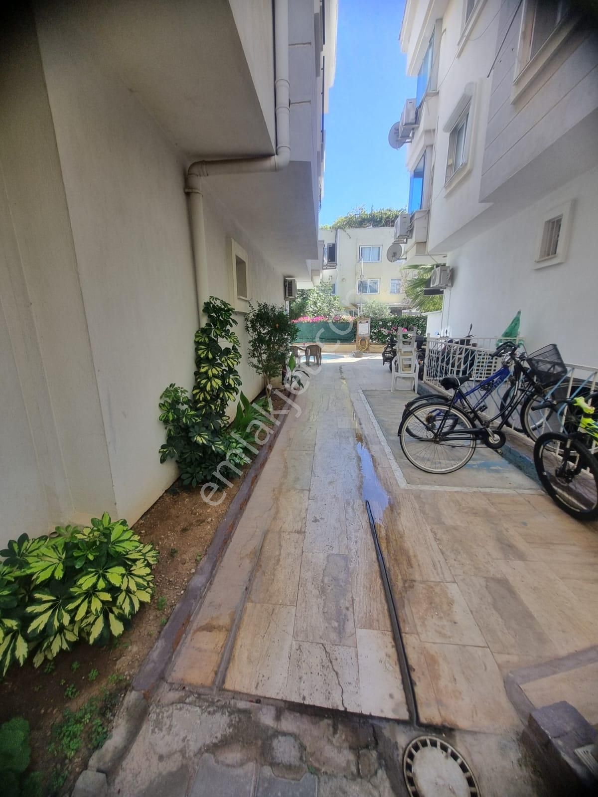 Satılık 1+1 Eşyalı Daire/havuzlu Sitede - Görsel 18