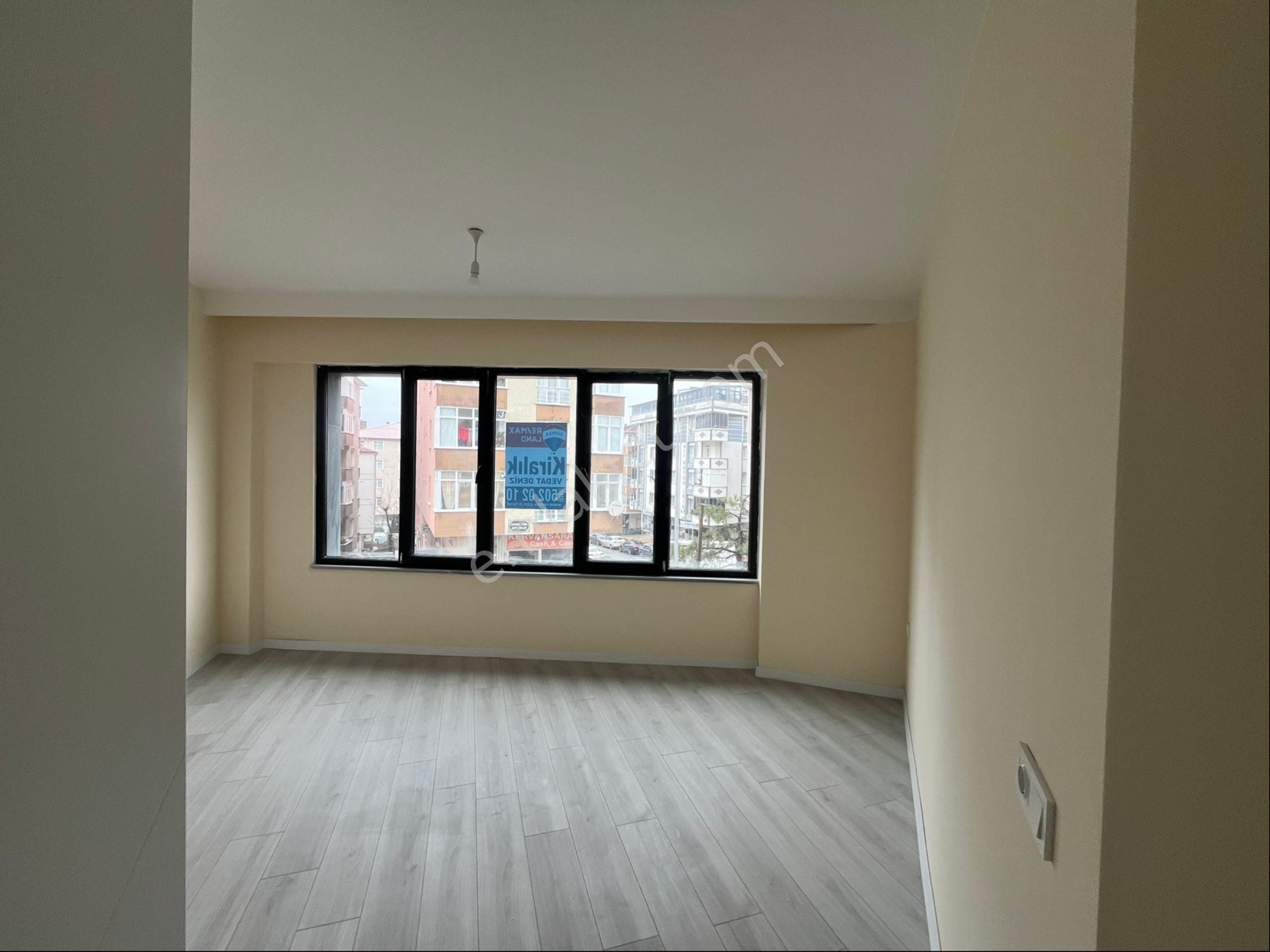 Remax Landden Kiralık 1+1 Daıre, Kapaklının En Merkezi Konumu - Görsel 17