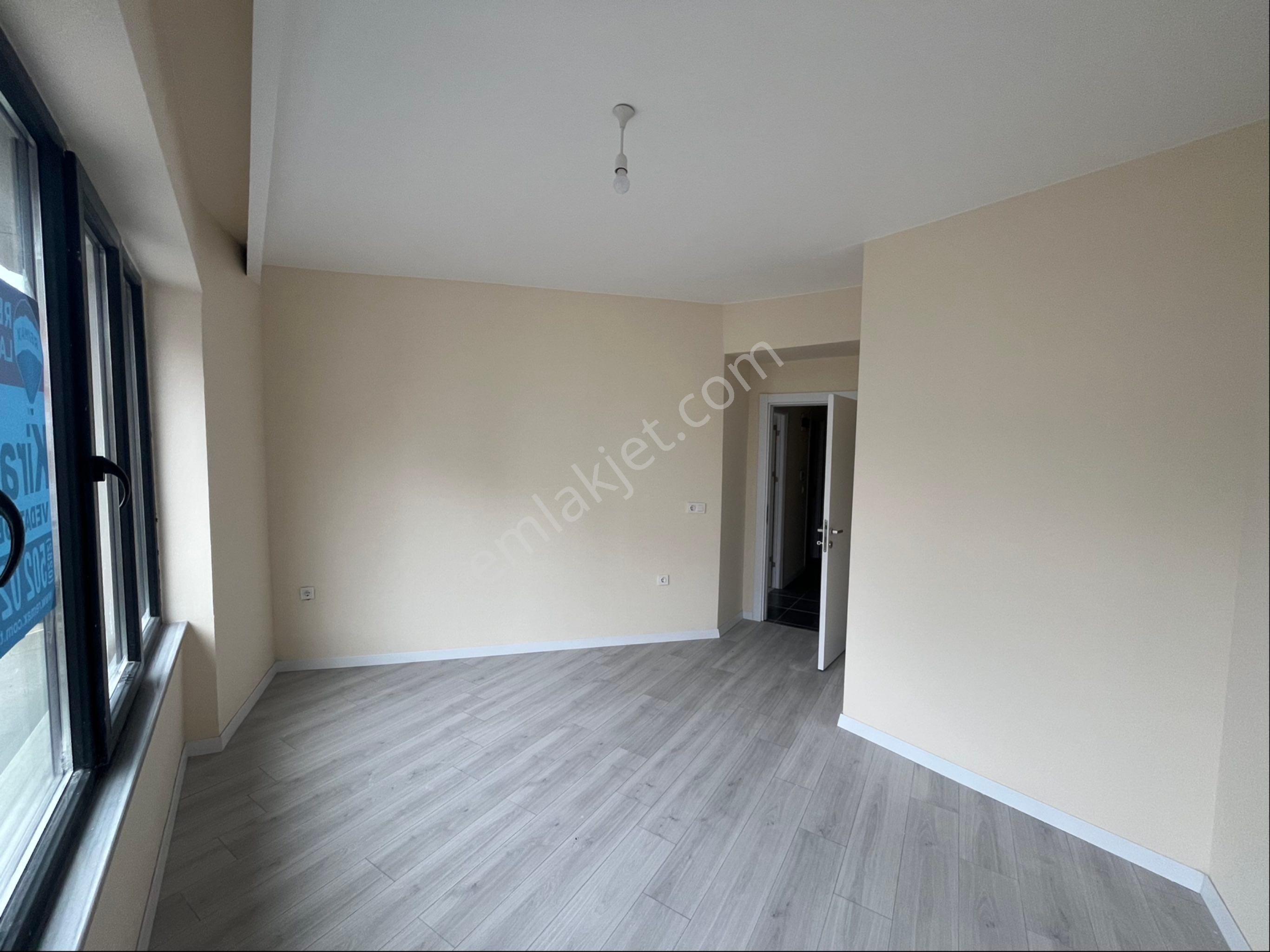 Remax Landden Kiralık 1+1 Daıre, Kapaklının En Merkezi Konumu - Görsel 15