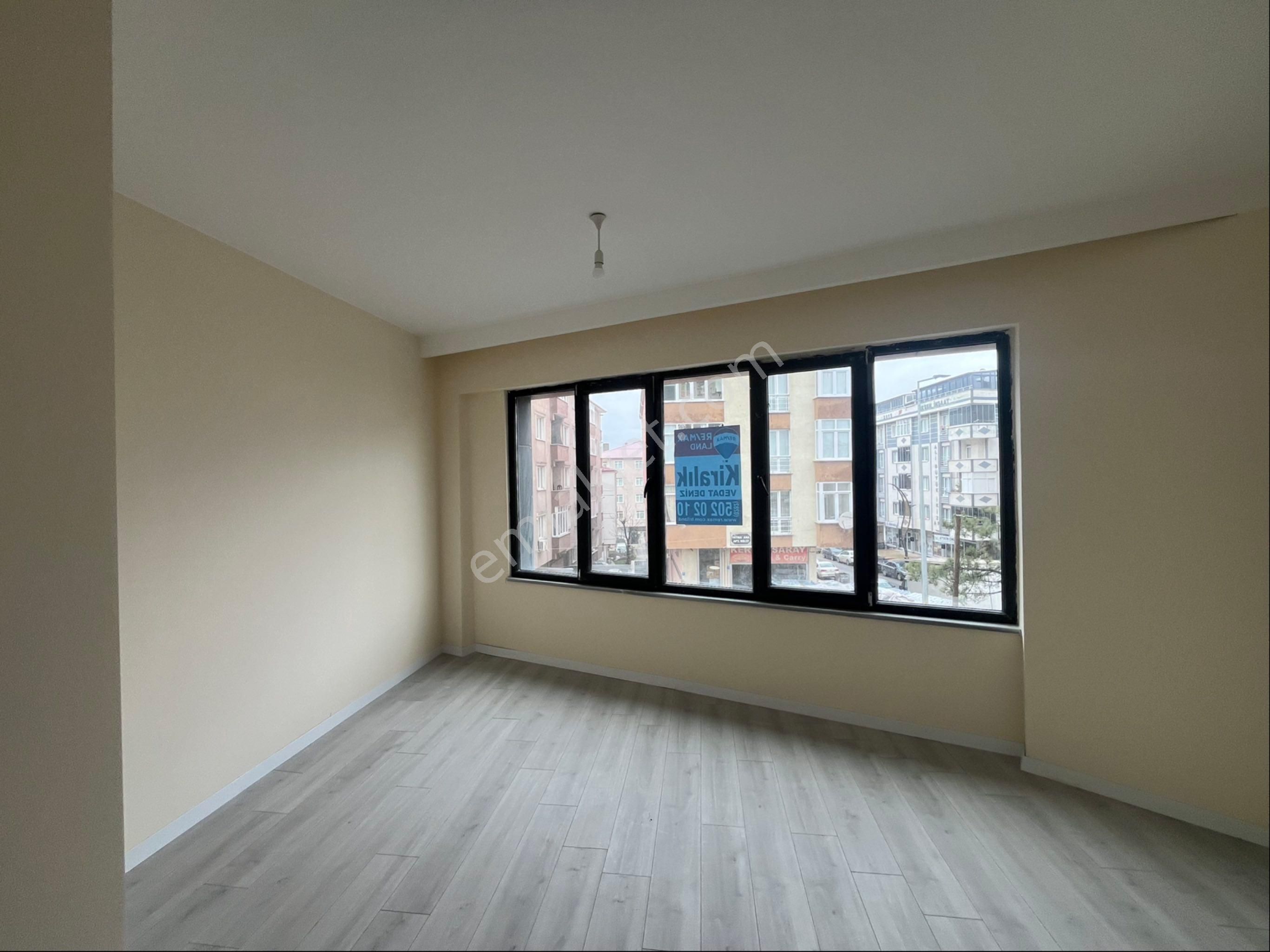 Remax Landden Kiralık 1+1 Daıre, Kapaklının En Merkezi Konumu - Görsel 16