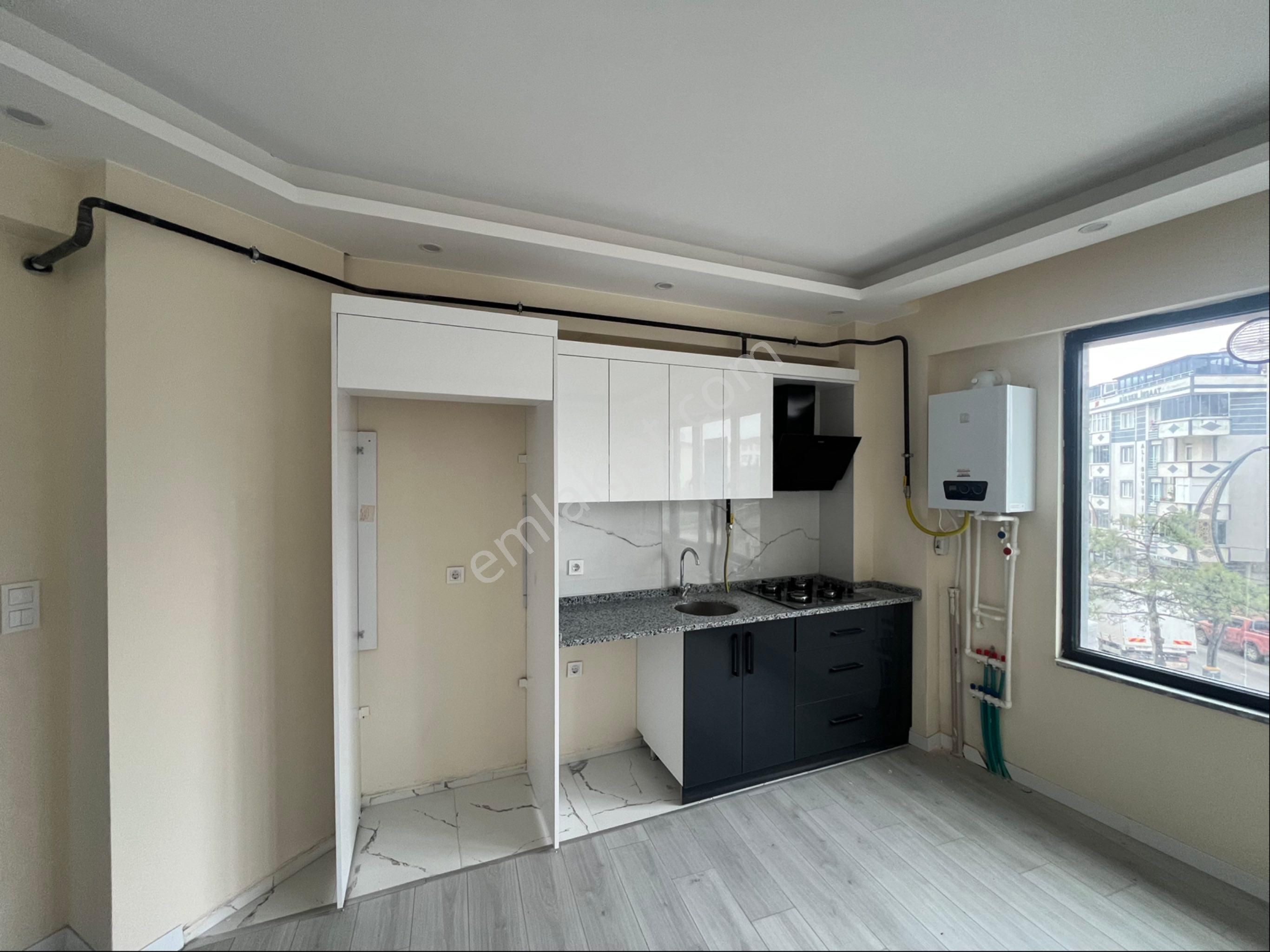 Remax Landden Kiralık 1+1 Daıre, Kapaklının En Merkezi Konumu - Görsel 21