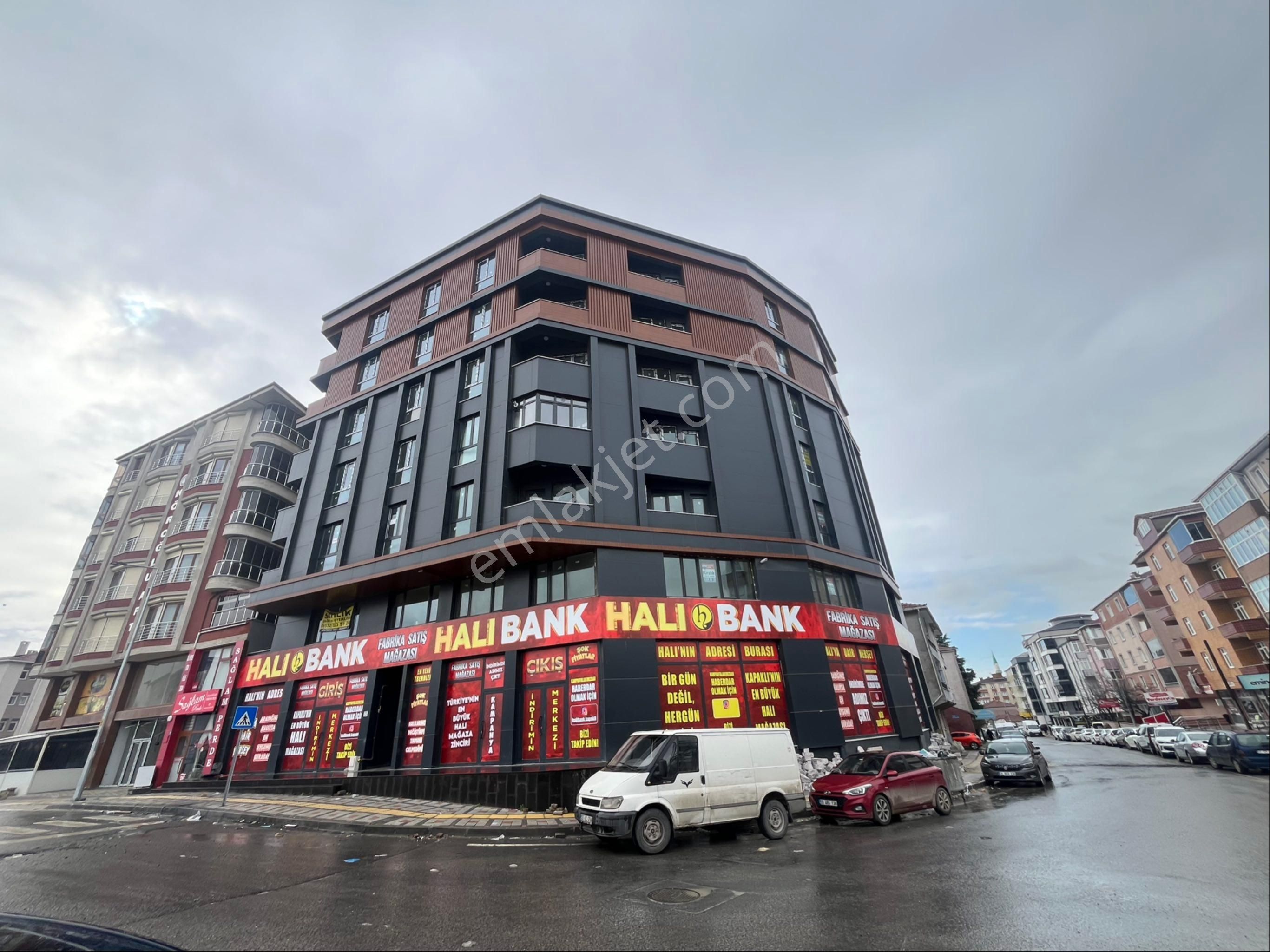 Remax Landden Kiralık 1+1 Daıre, Kapaklının En Merkezi Konumu