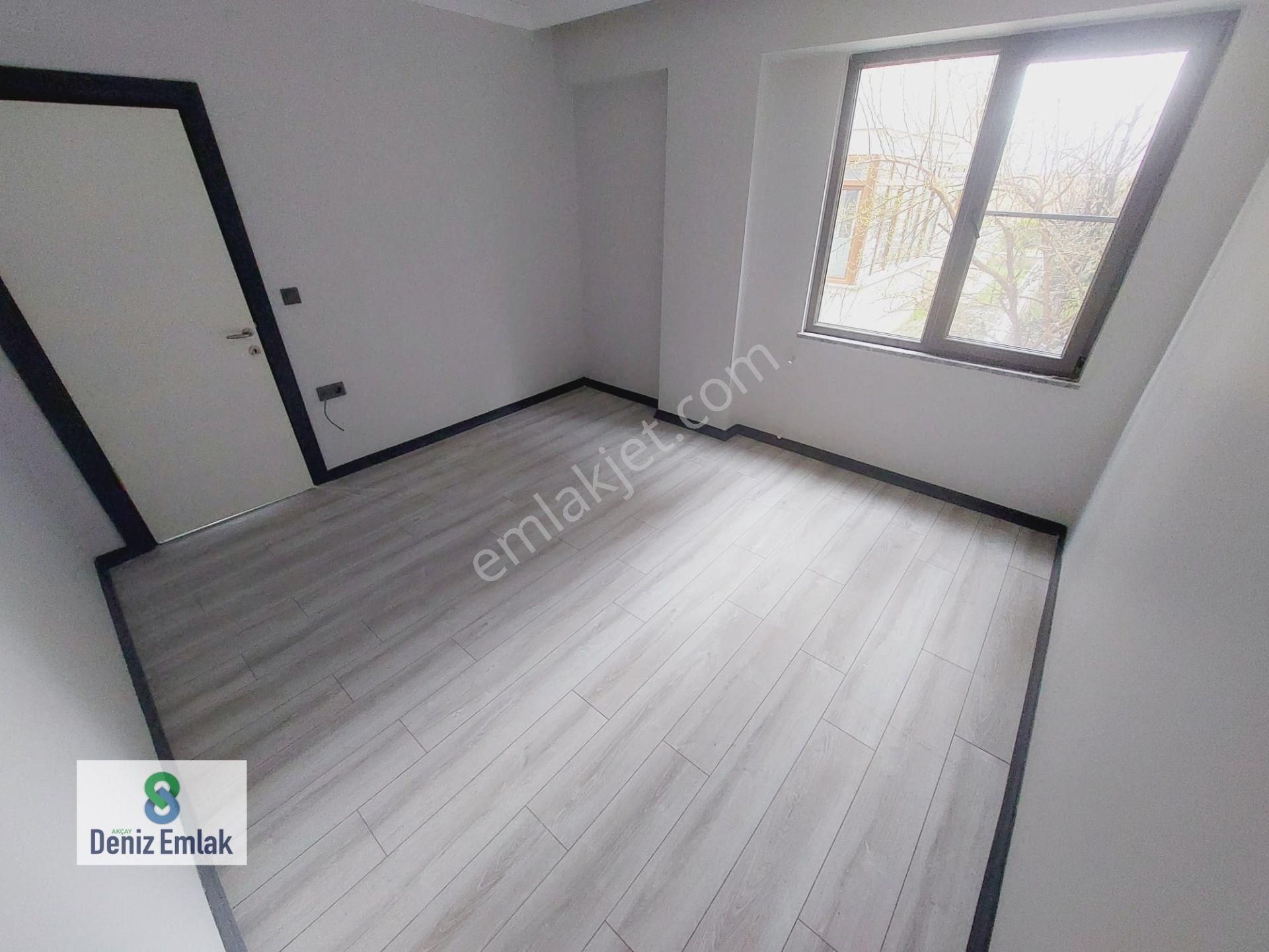 Denizden Akçayda Ön Cephe Yeni Binada Satılık 1+1 Daire. - Görsel 28