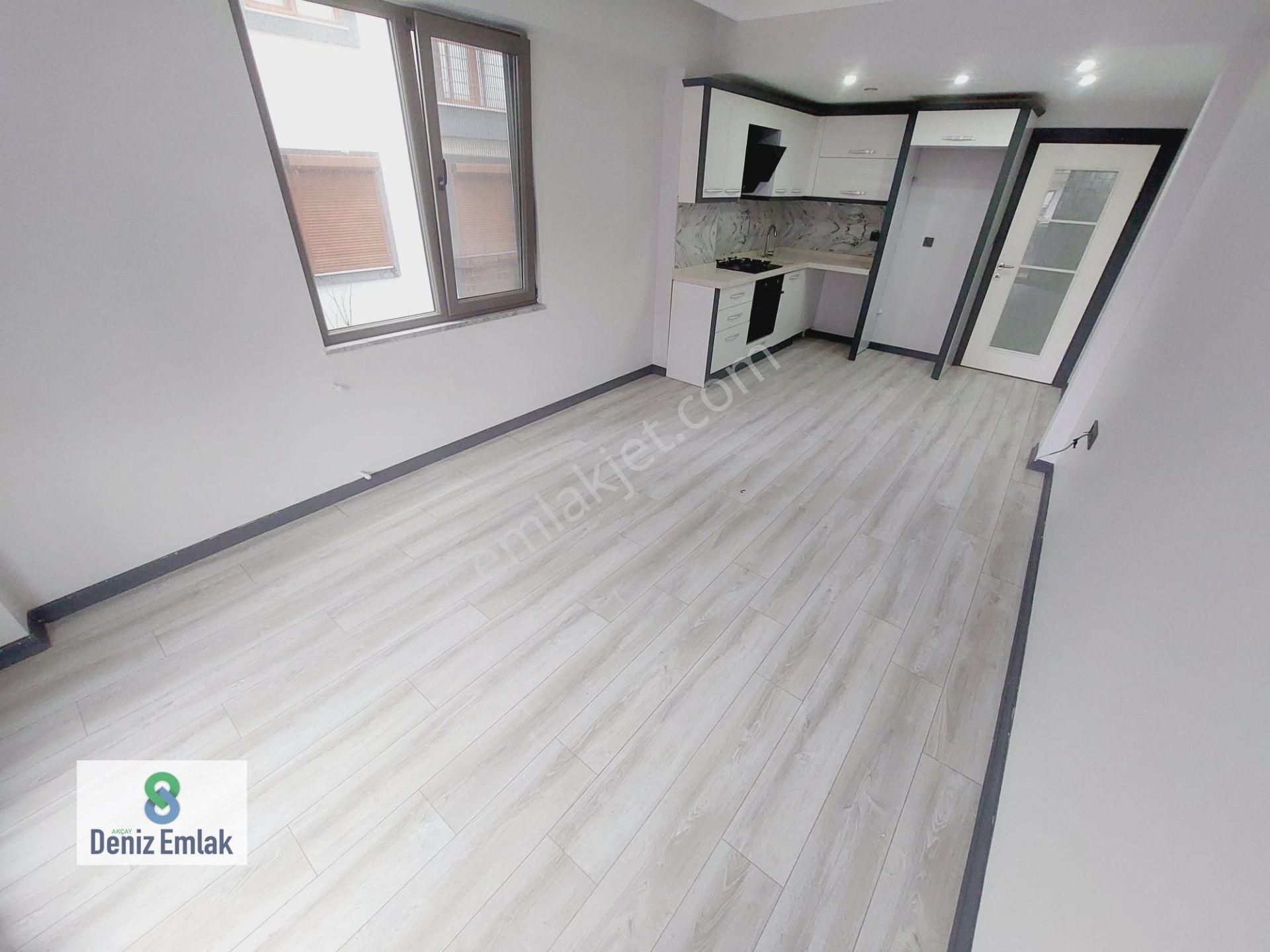Denizden Akçayda Ön Cephe Yeni Binada Satılık 1+1 Daire. - Görsel 32