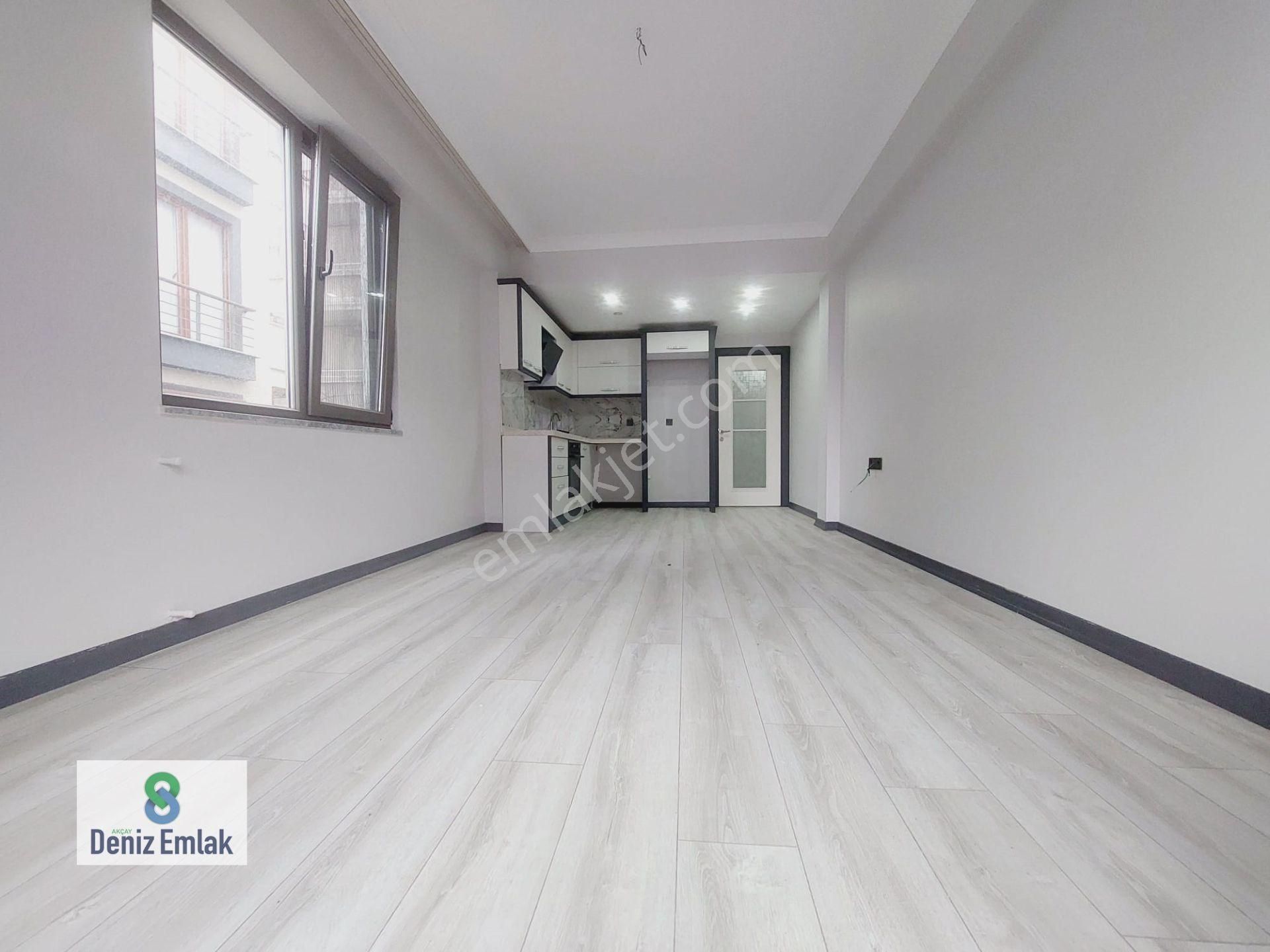 Denizden Akçayda Ön Cephe Yeni Binada Satılık 1+1 Daire. - Görsel 30