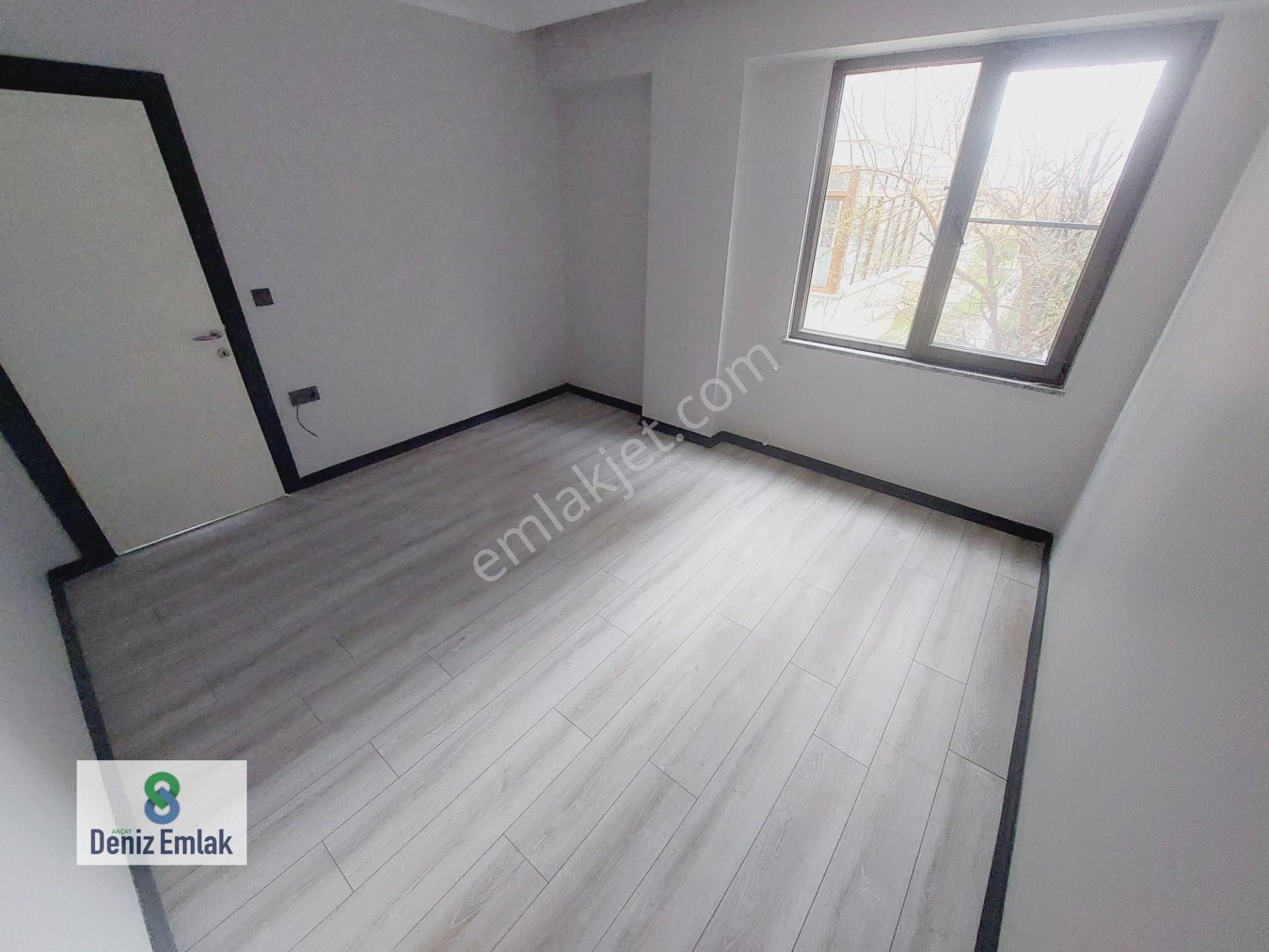 Denizden Akçayda Ön Cephe Yeni Binada Satılık 1+1 Daire. - Görsel 16