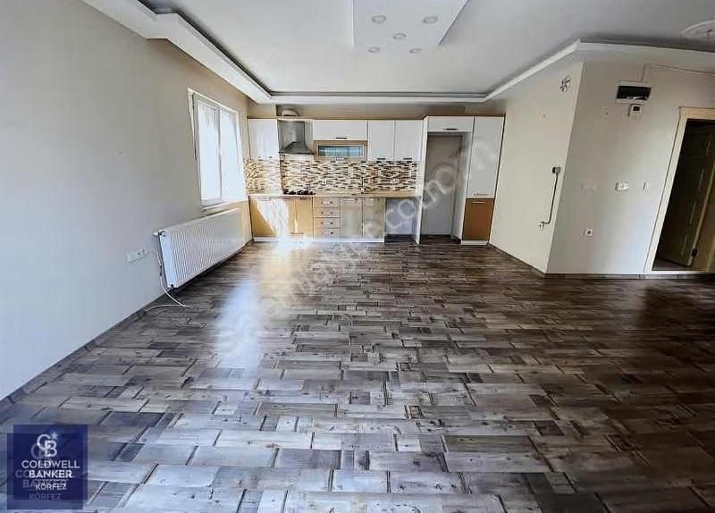 Altınkumda 1+1 Denize 70 Metre Mesafede Satılık Daire