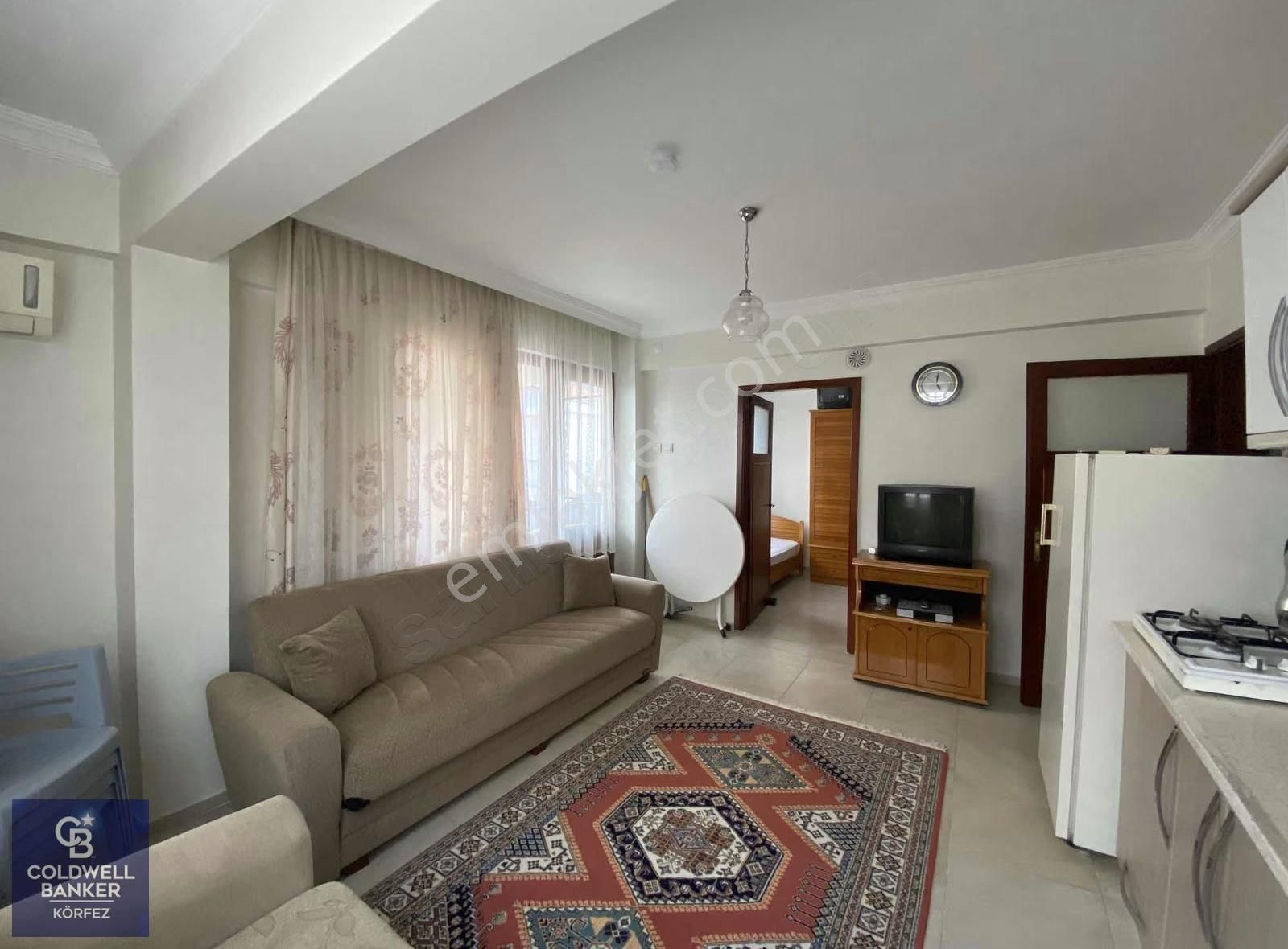 Altınoluk Meydan'da Denize 100 Metre Eşyalı Kiralık 2+1 Daire - Görsel 17