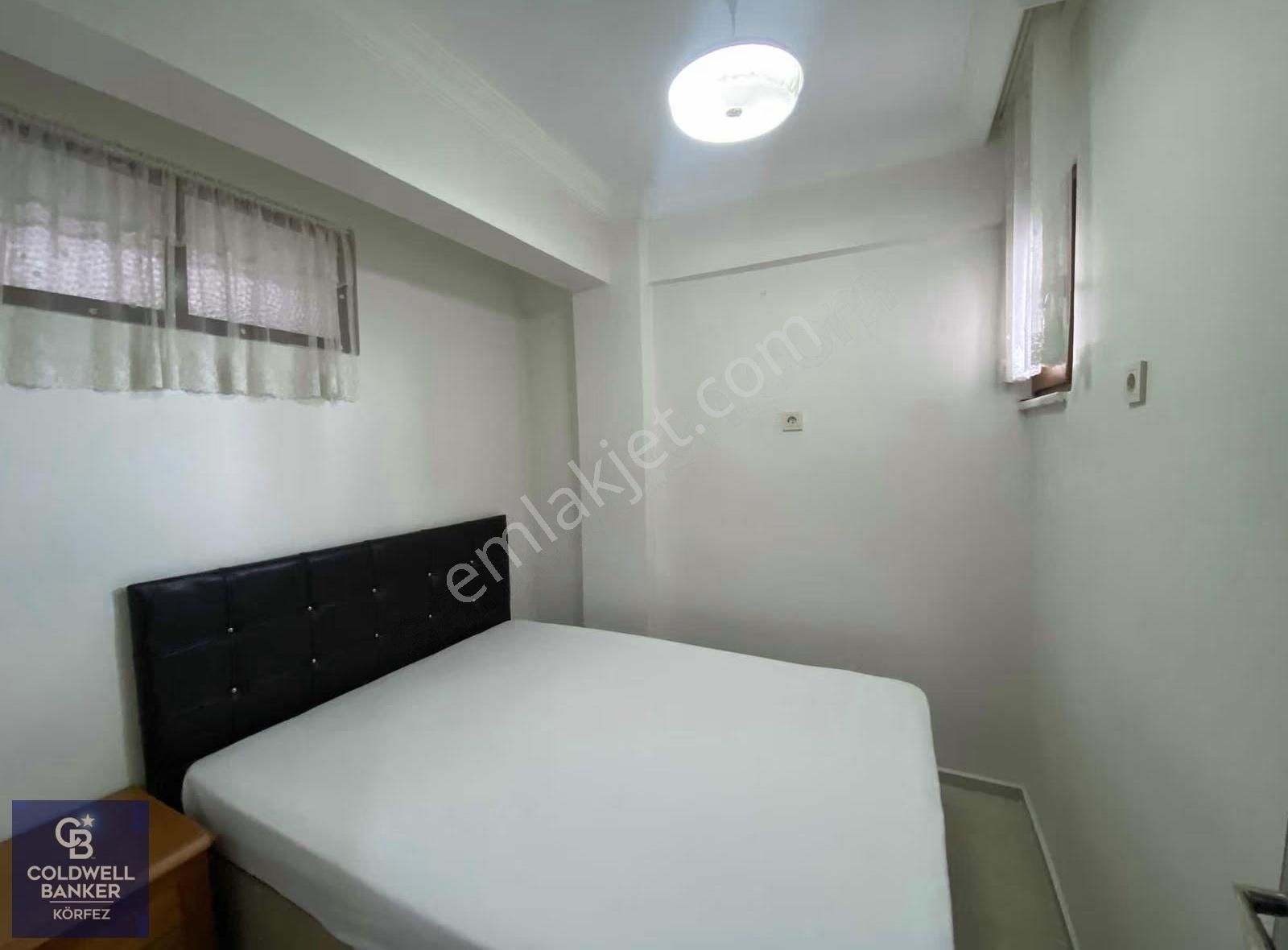 Altınoluk Meydan'da Denize 100 Metre Eşyalı Kiralık 2+1 Daire - Görsel 11
