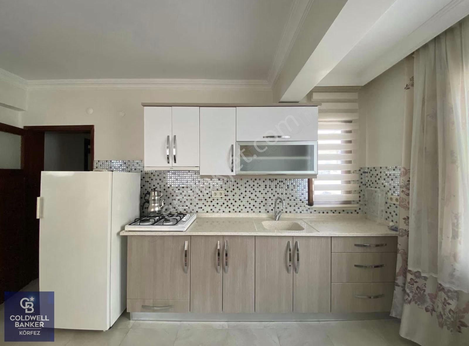 Altınoluk Meydan'da Denize 100 Metre Eşyalı Kiralık 2+1 Daire - Görsel 5