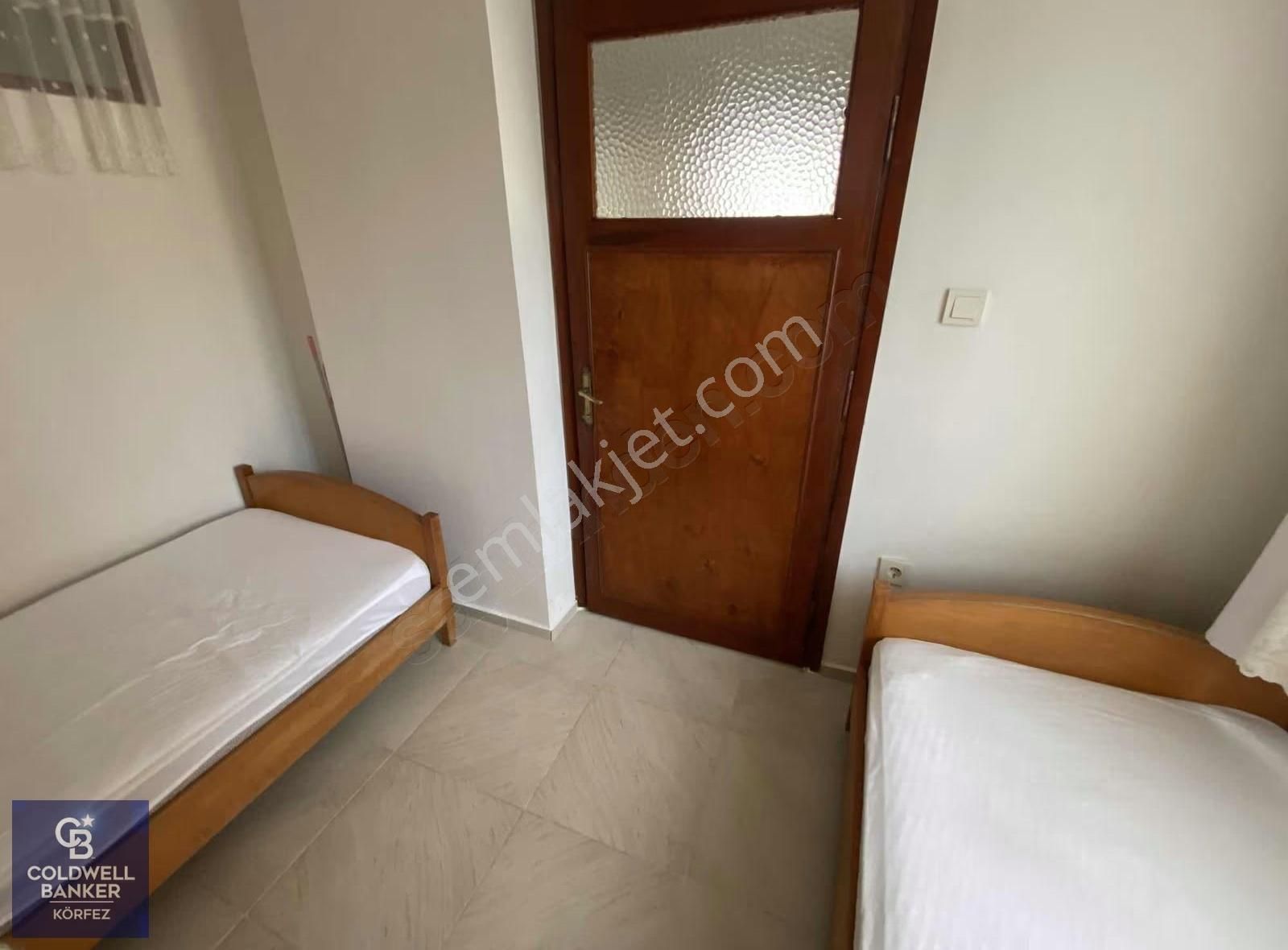 Altınoluk Meydan'da Denize 100 Metre Eşyalı Kiralık 2+1 Daire - Görsel 31