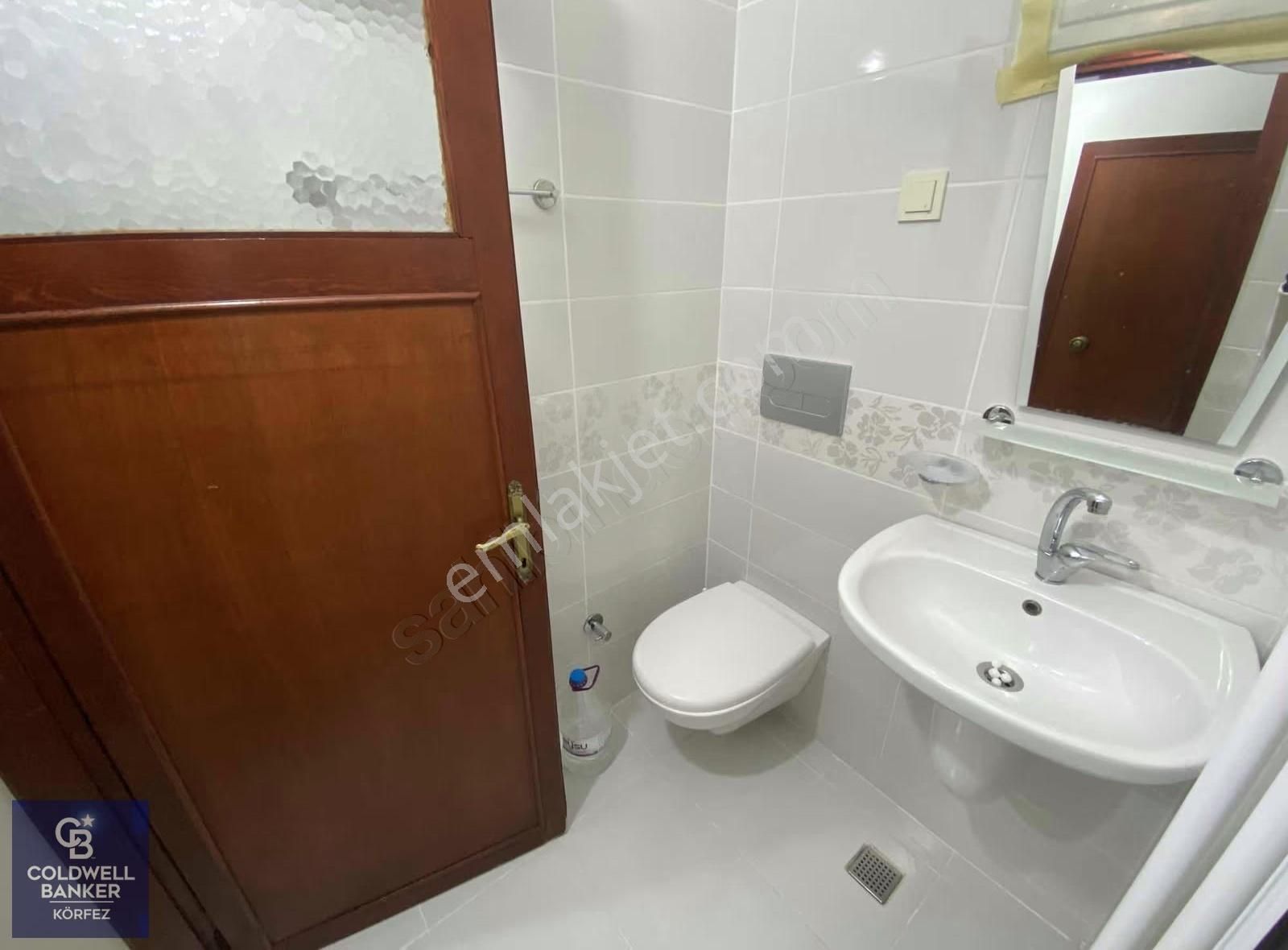 Altınoluk Meydan'da Denize 100 Metre Eşyalı Kiralık 2+1 Daire - Görsel 14
