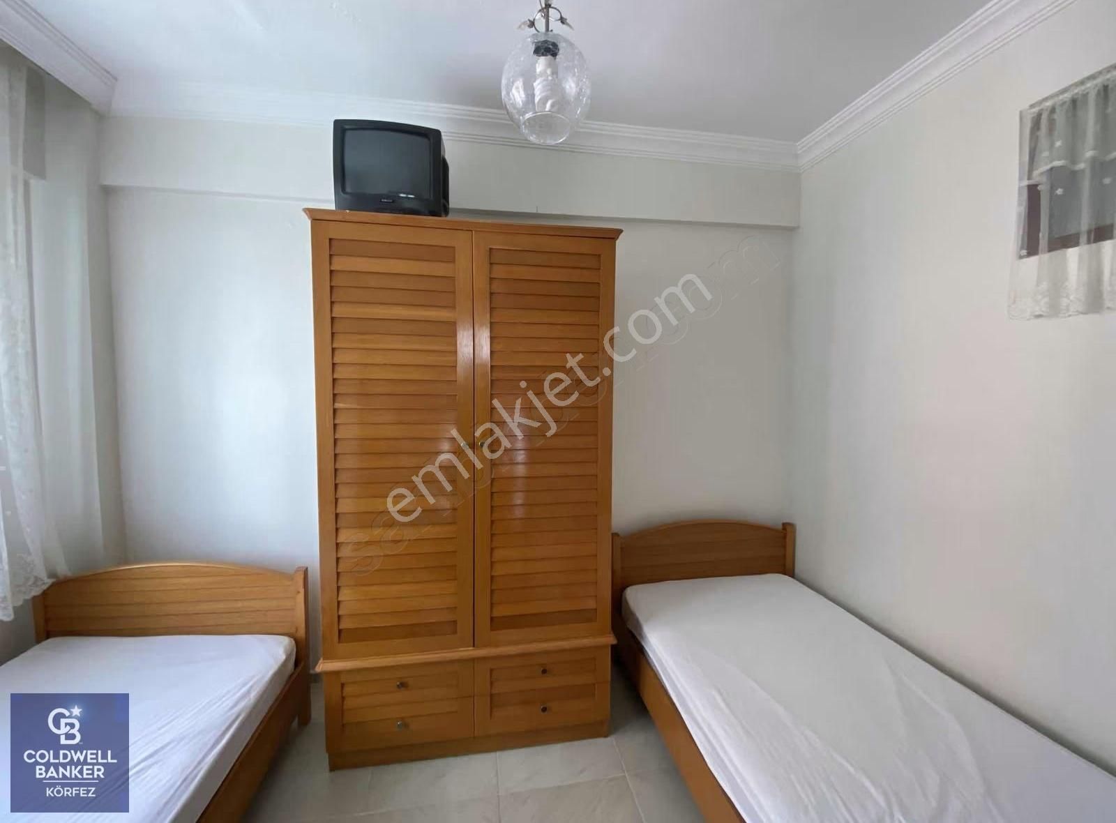 Altınoluk Meydan'da Denize 100 Metre Eşyalı Kiralık 2+1 Daire - Görsel 34