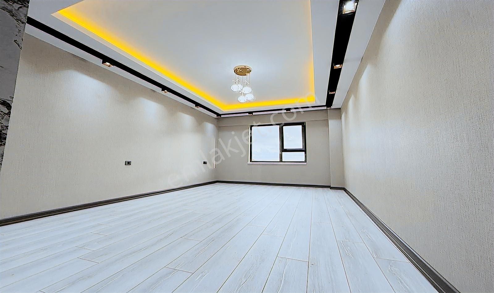 Mensa'dan Karakayada Yeşil Alan Manzaralı Teras Balkn Çift Banyo - Görsel 25