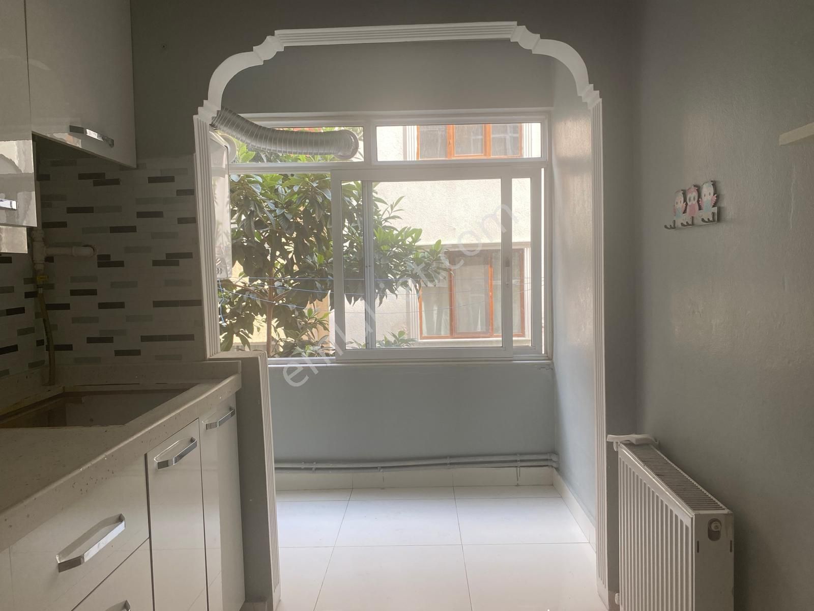 Gaziosmanpaşa Bağlarbaşı Mahallesi Güllü Sokakta 1+1/75m2/balkonlu Bahçe Katı Kiralık Daire - Görsel 11