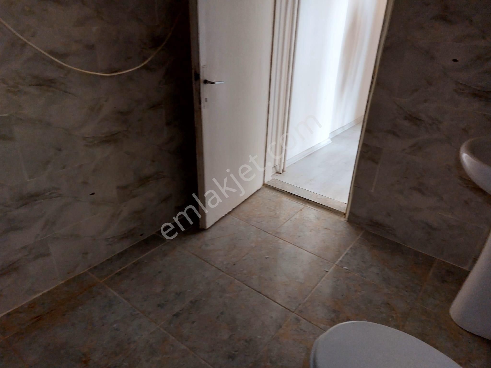 Recep Ümit Emlak'tan Hacı Seyit Mahallesi Hatboyu Yakınında Satılık 3+1 Asansörlü Daire. - Görsel 8