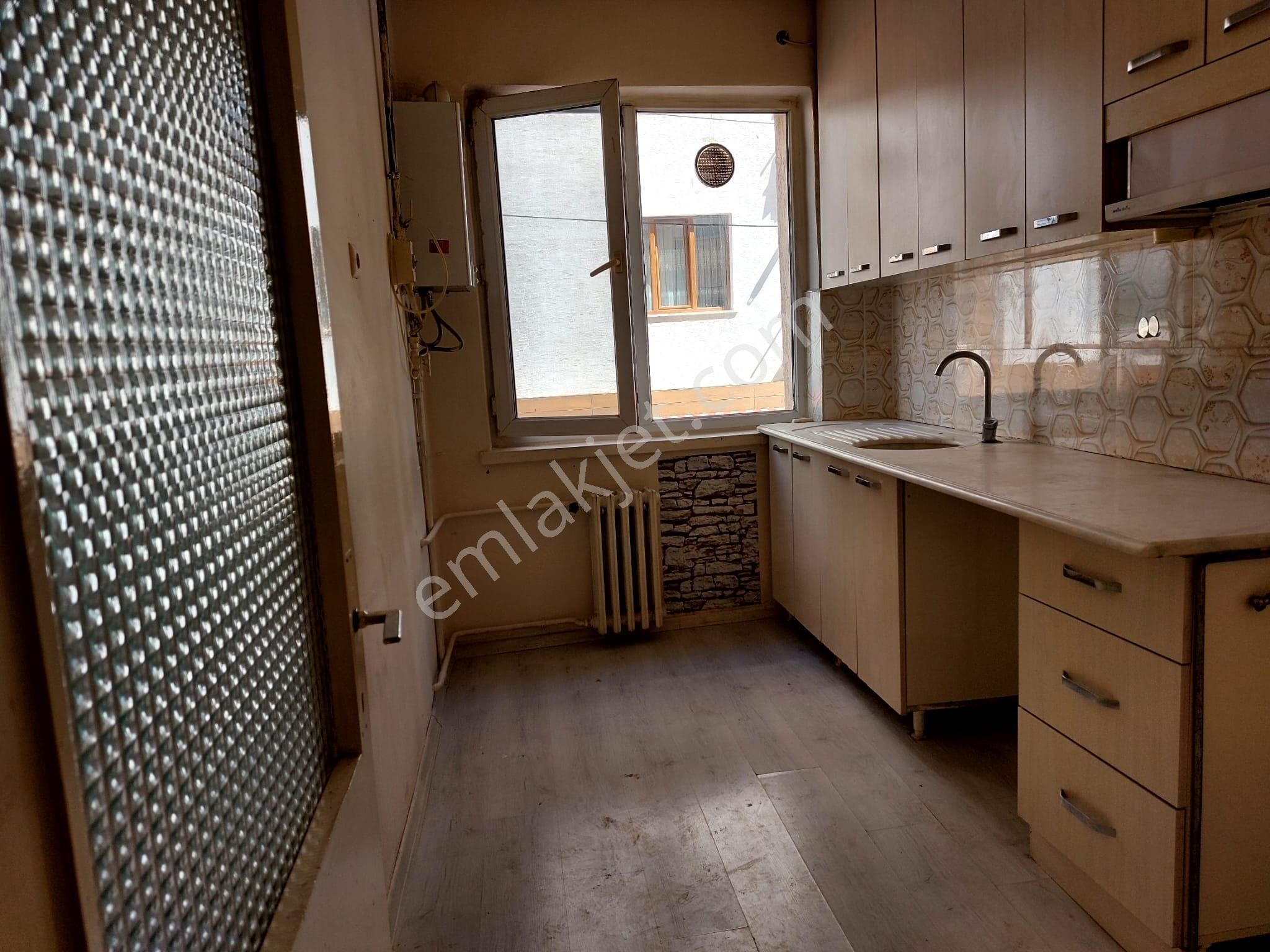 Recep Ümit Emlak'tan Hacı Seyit Mahallesi Hatboyu Yakınında Satılık 3+1 Asansörlü Daire. - Görsel 4