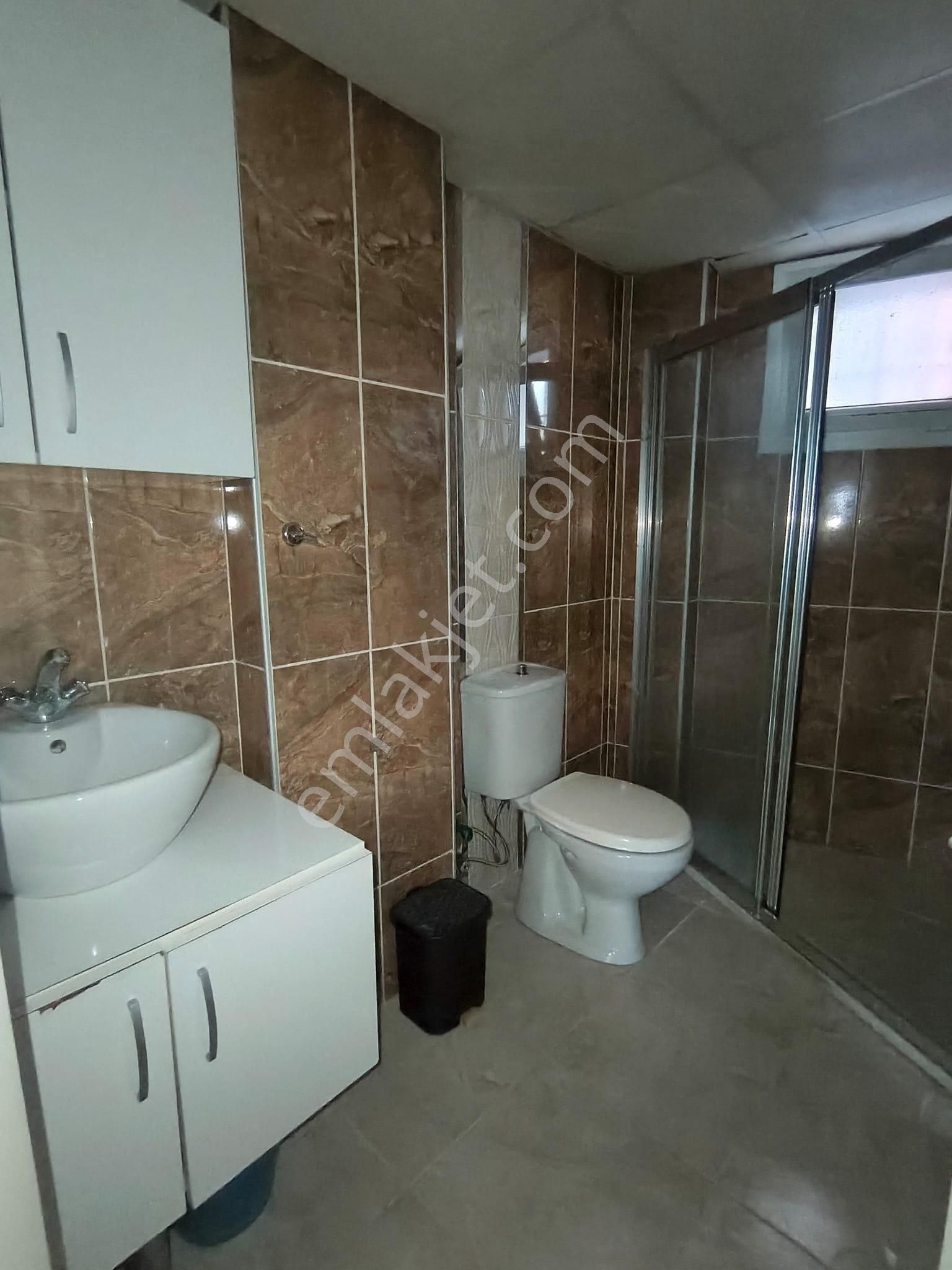 Gülyaka Sağlık Ocağı Yakını 1+1 Doğalgazlı Ful Eşyalı Arakat - Görsel 14