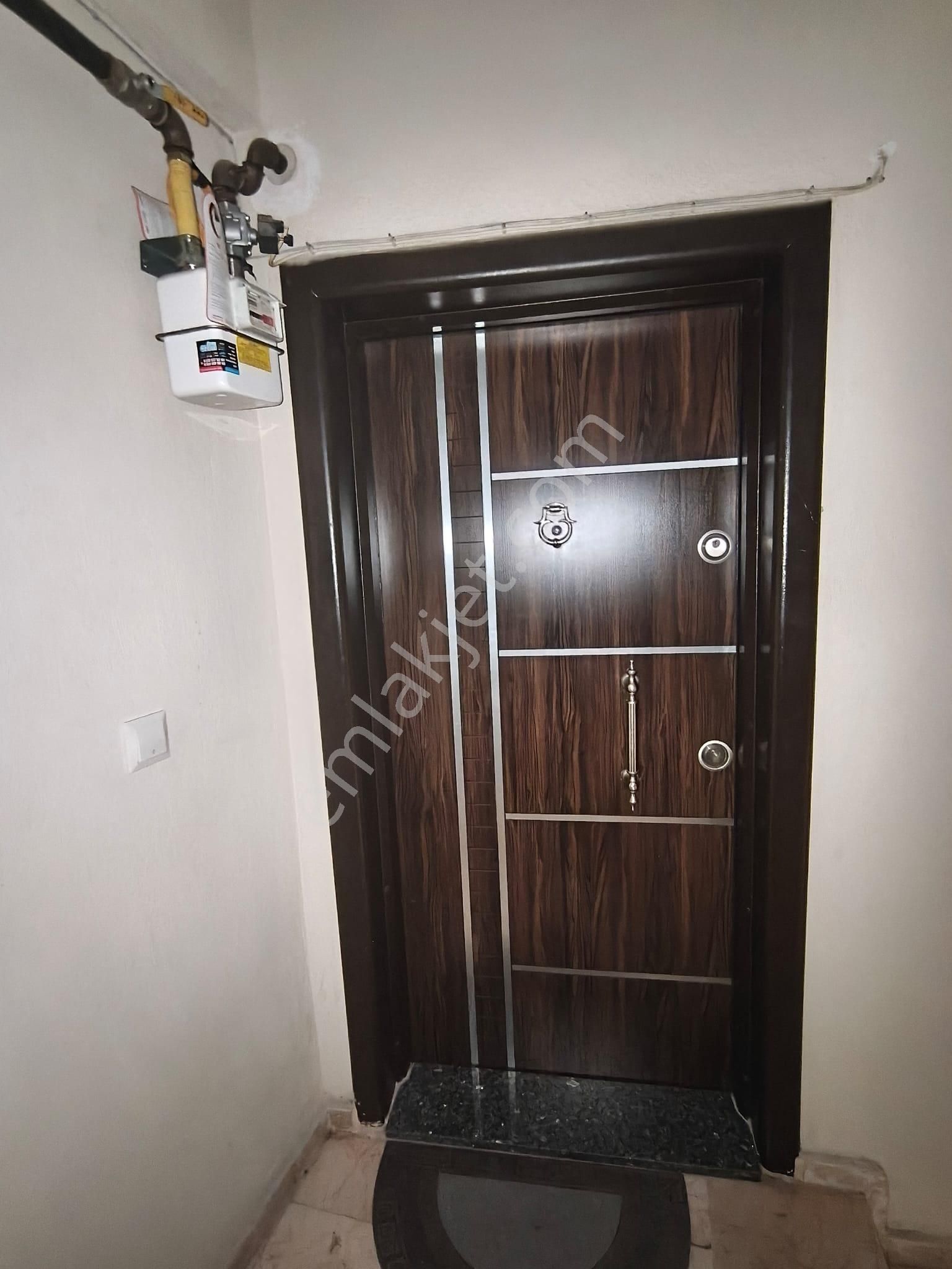 Gülyaka Sağlık Ocağı Yakını 1+1 Doğalgazlı Ful Eşyalı Arakat - Görsel 5