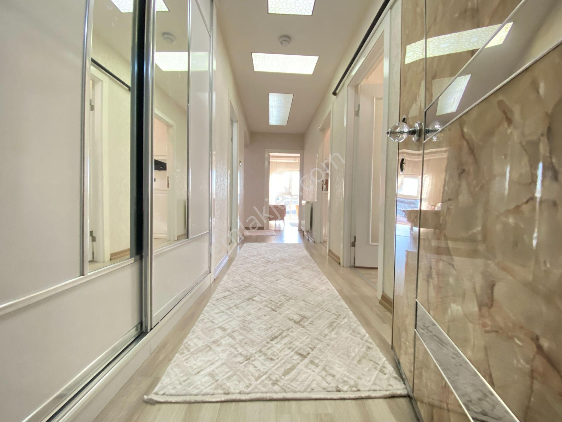 Gökçe Emlak'tan Sitede K.otoparklı 11.kat 3+1 Satılık Daire - Görsel 21