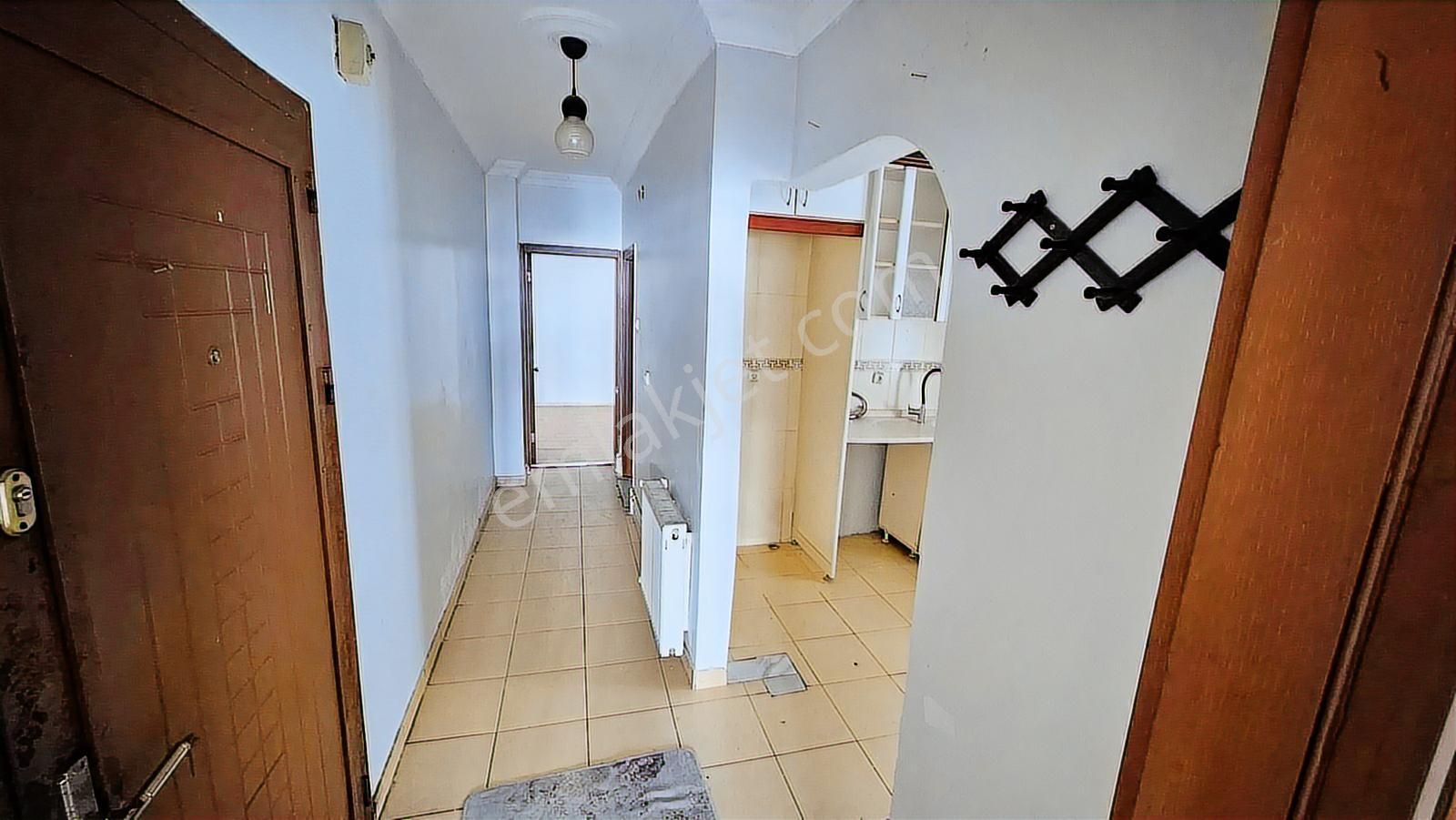 Kent Emlak'tan Abidin Paşada Giriş Kat 2+1 Satılık Daire - Görsel 4