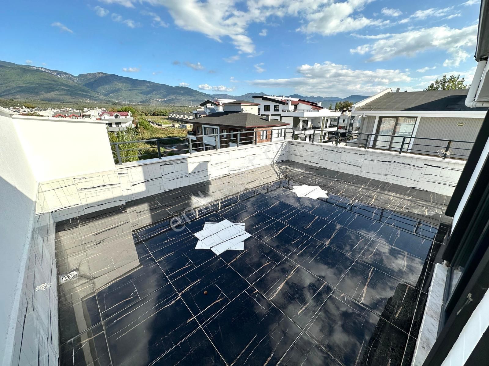 🏡 Referans'tan Akçay'da Kazdağı Manzaralı Modern Tasarımlı 3+1 Dubleks - Görsel 6