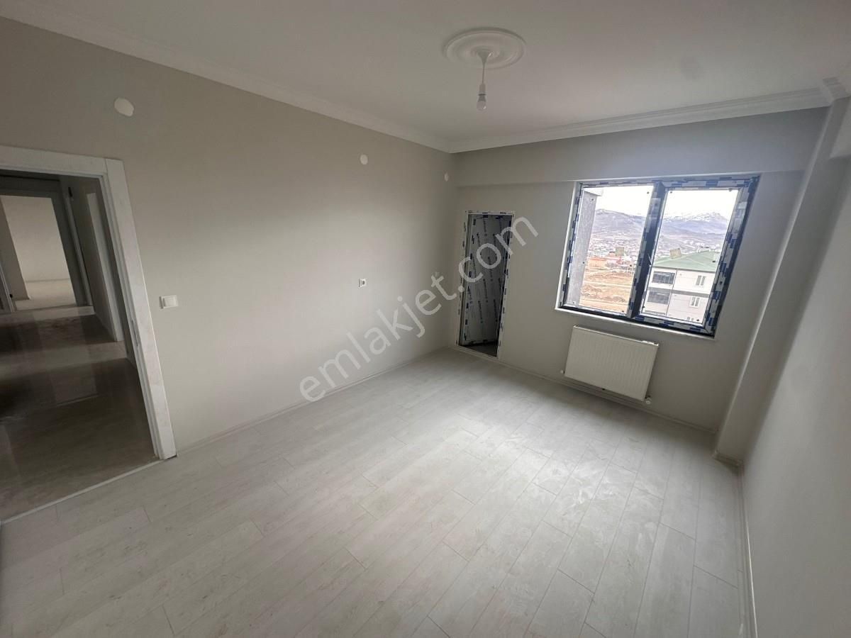 Hastane Yakını 3+1 Sıfır Ara Kat Satılık Daire - Görsel 4