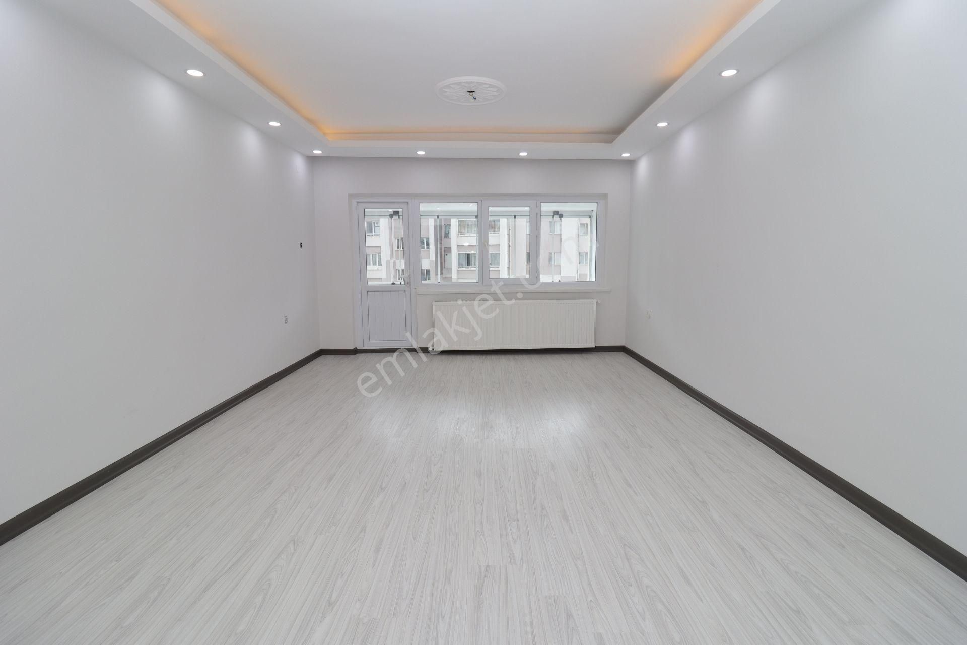 Akif'ten Oğuzlar'da 3+1 Siteiçi Asansörlü Ara Kat Yapılı Satılık Daire - Görsel 2