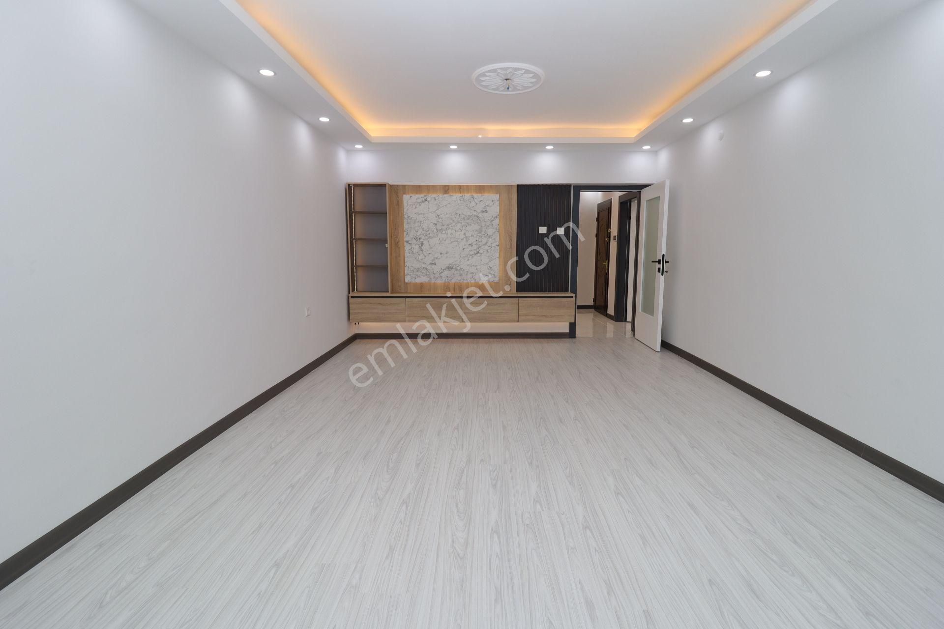 Akif'ten Oğuzlar'da 3+1 Siteiçi Asansörlü Ara Kat Yapılı Satılık Daire - Görsel 3