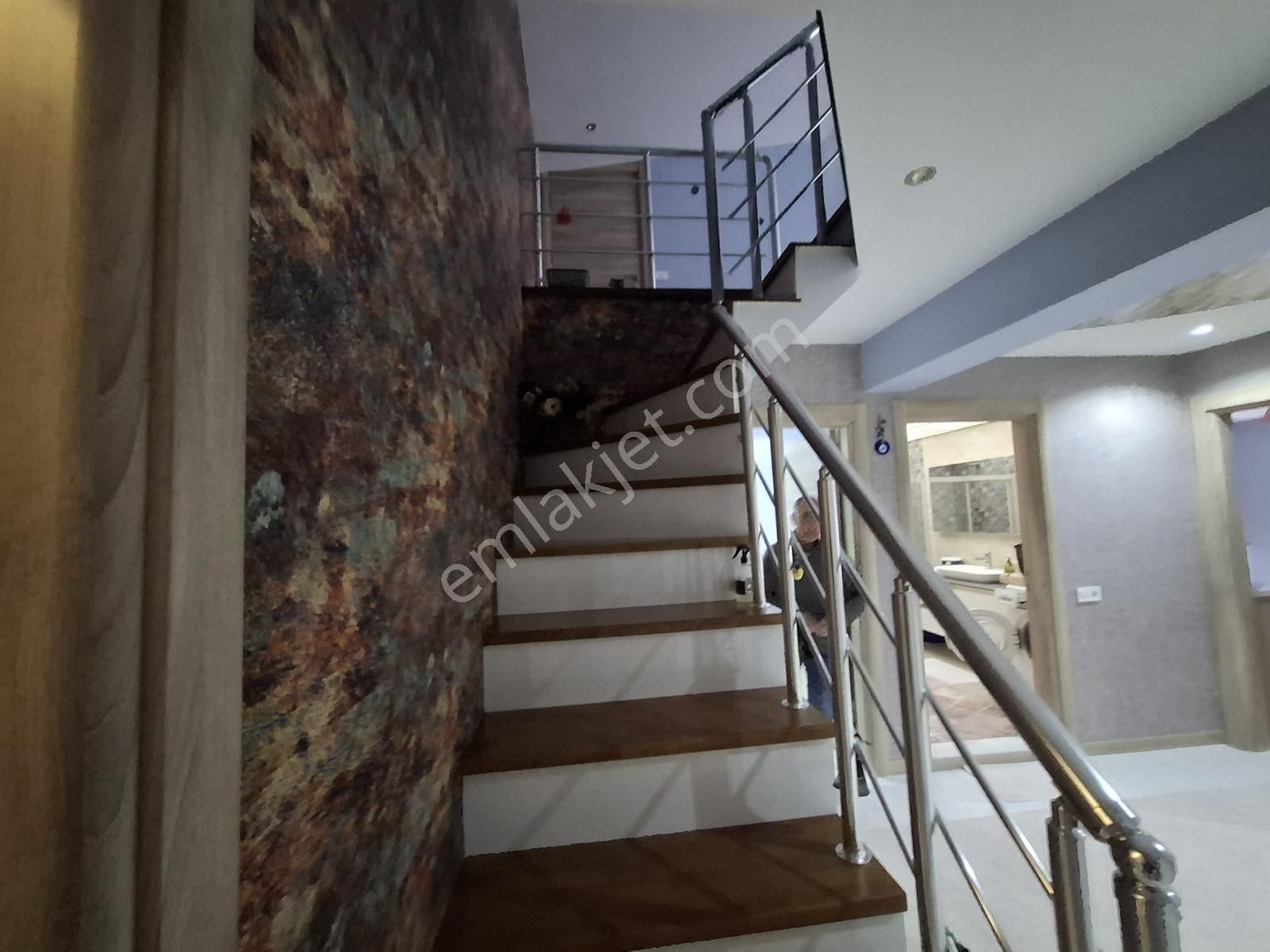 Salihli Çınarlı Caddesi Üzeri Satılık Dubleks Daire - Görsel 13