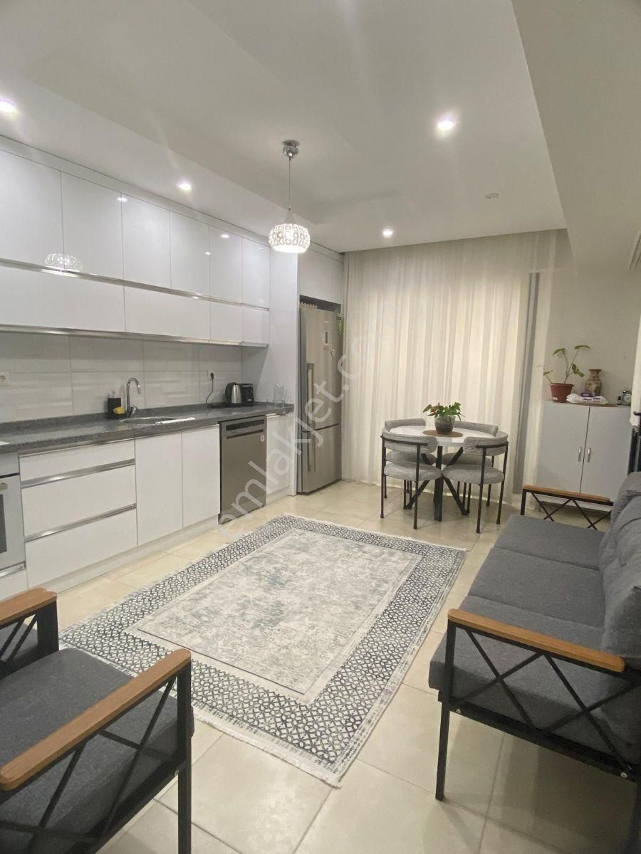 Salihli Acısu Caddesi Sıfır Ayarında Satılık 2+1 Daire