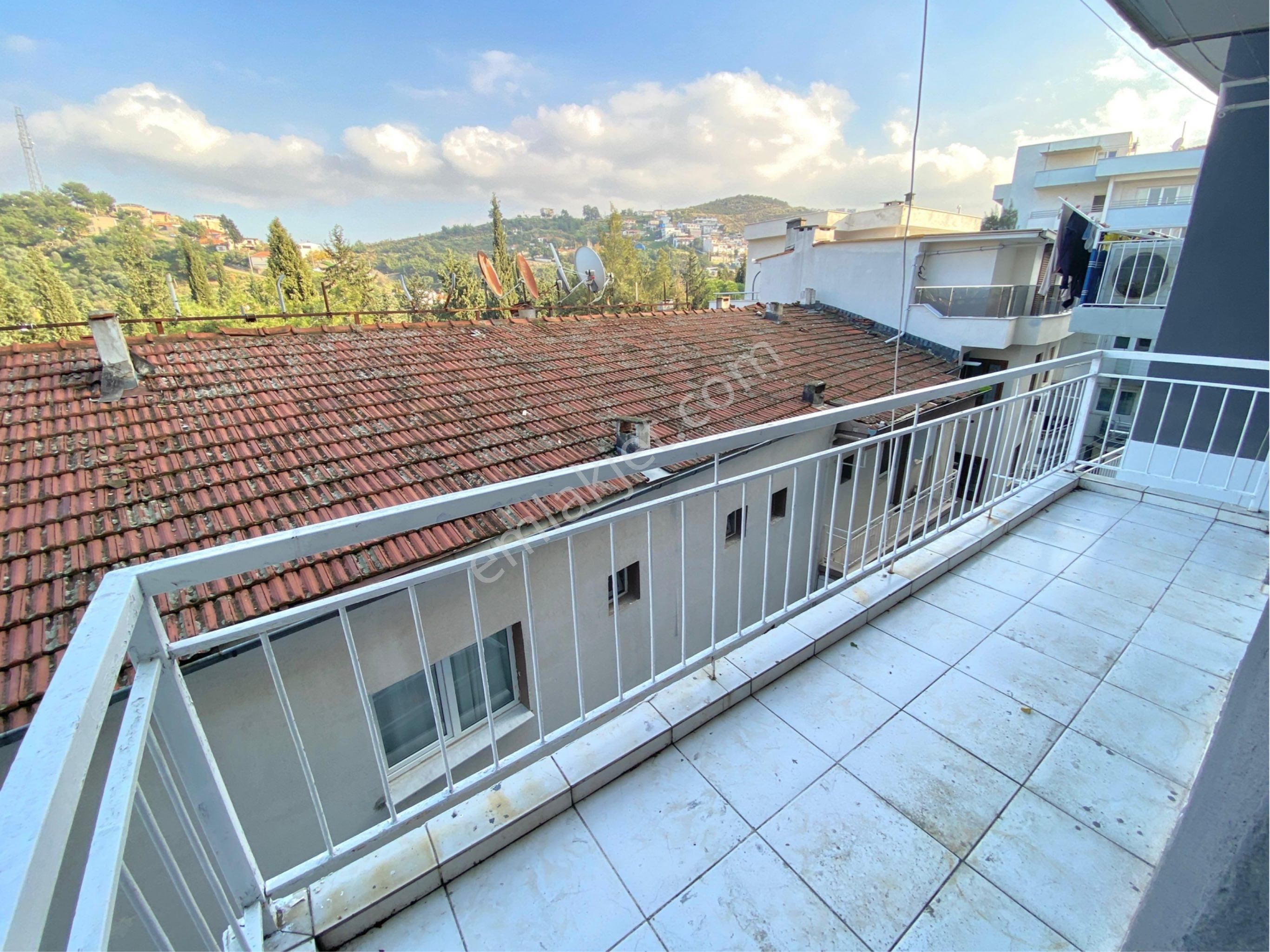 Balçova Ata Cad Üzeri Arakat 3+1 Çift Cephe - Görsel 24